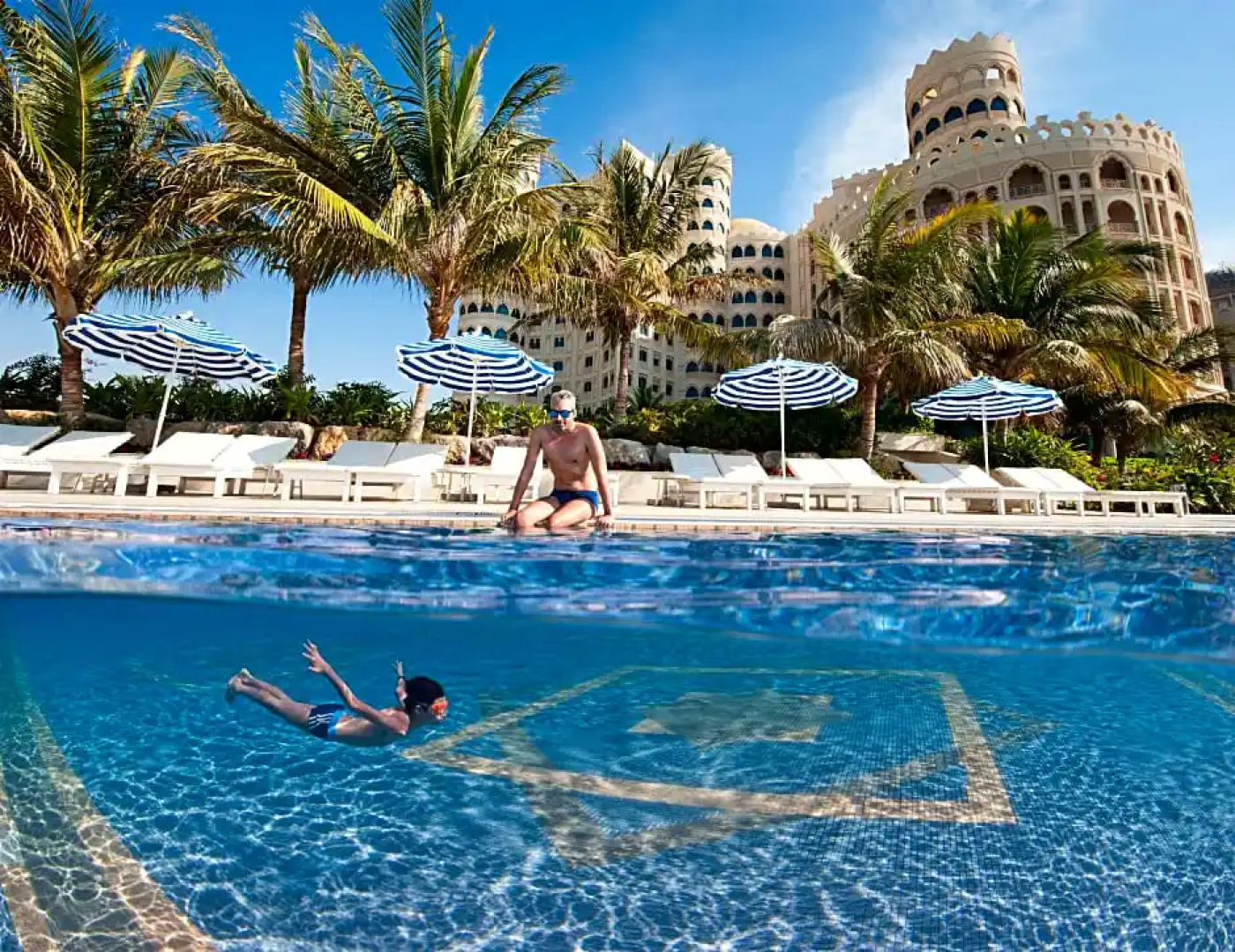 Отель Al Hamra Residence & Village