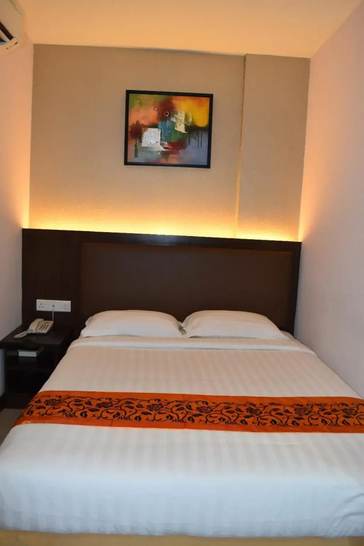 Sunrise Hotel