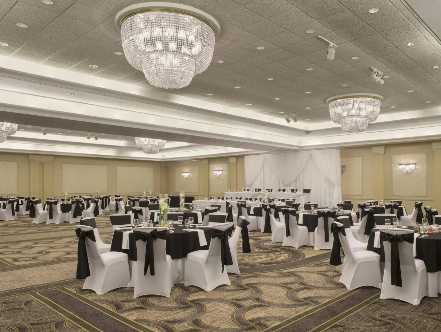 Sheraton Suites Akron Cuyahoga Falls