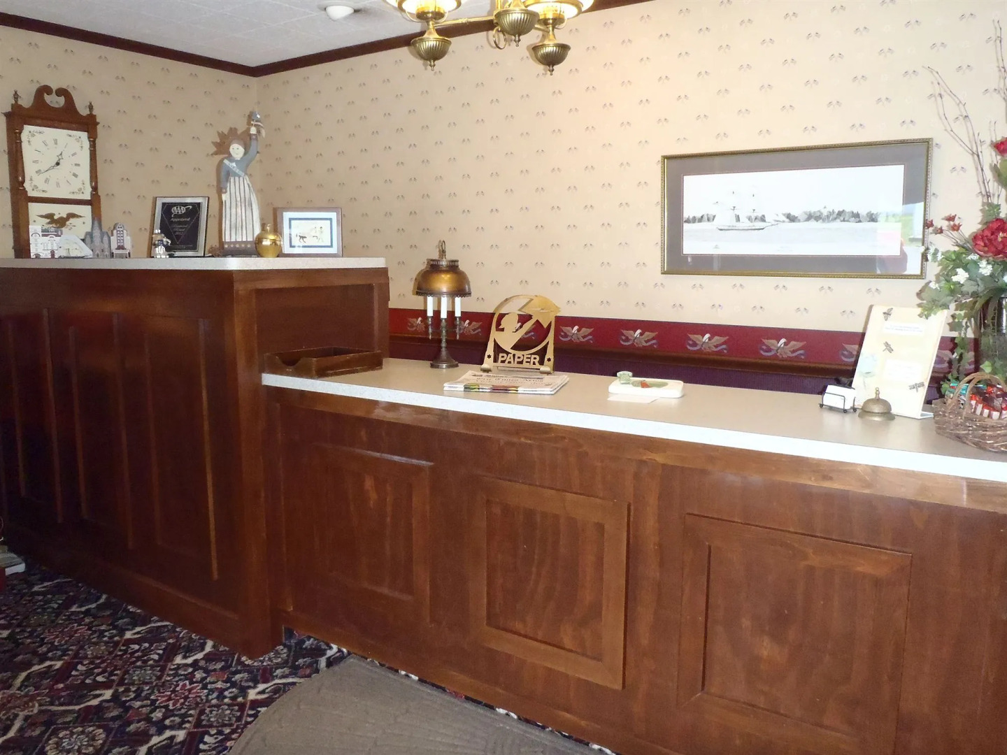 Glass House Inn Erie Near I-90 & I-79