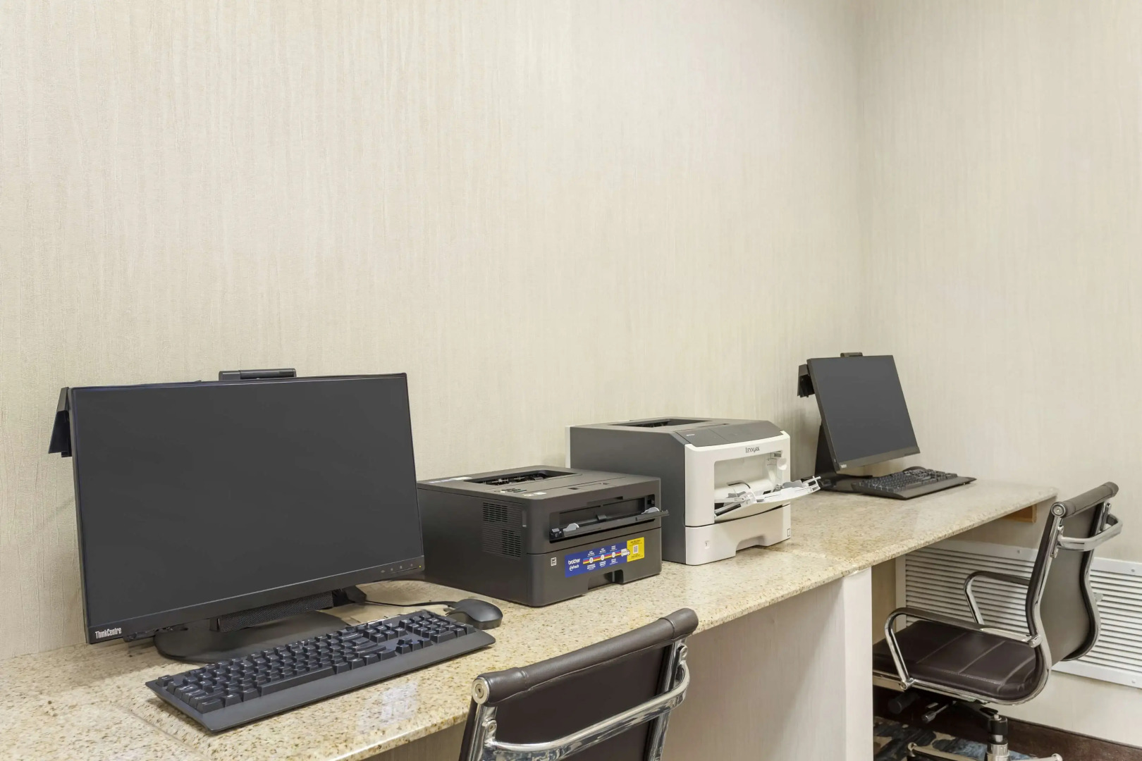 Best Western Mill River Manor