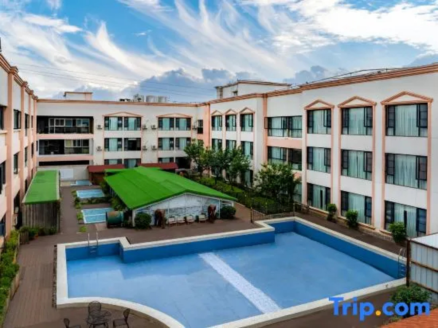 Hometown Lotus Hotel