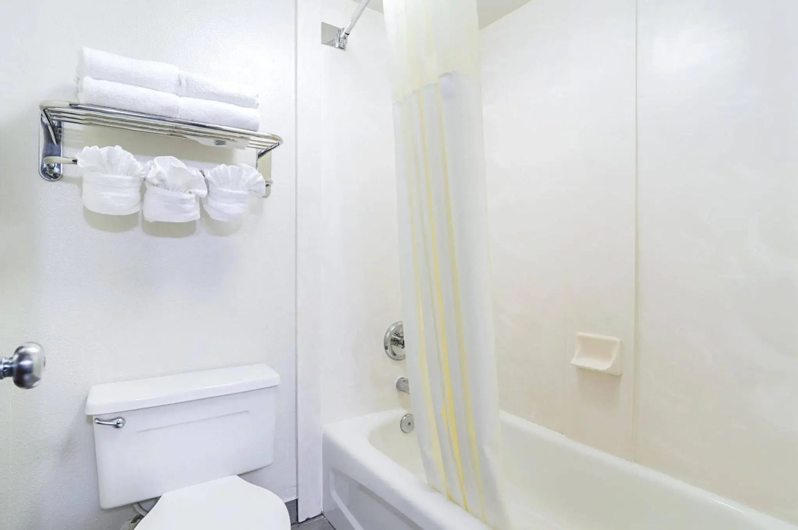 Holiday Inn Hotel and Suites Richmond West End by IHG