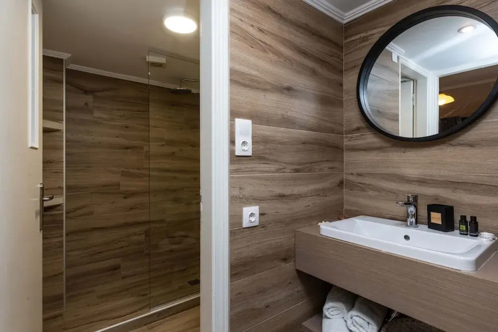 Mear Family Escape - Summer Cretan Getaway