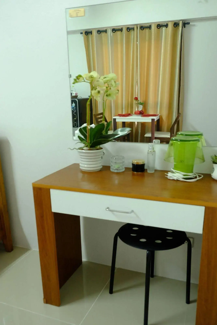 I-Home Residence and Hotel