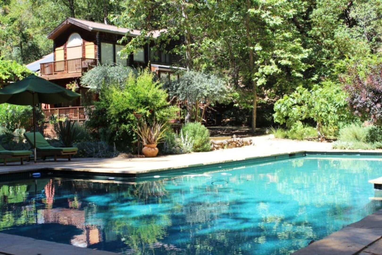 Charming House With Private Pool in Beautiful Location, Sonoma House 1008