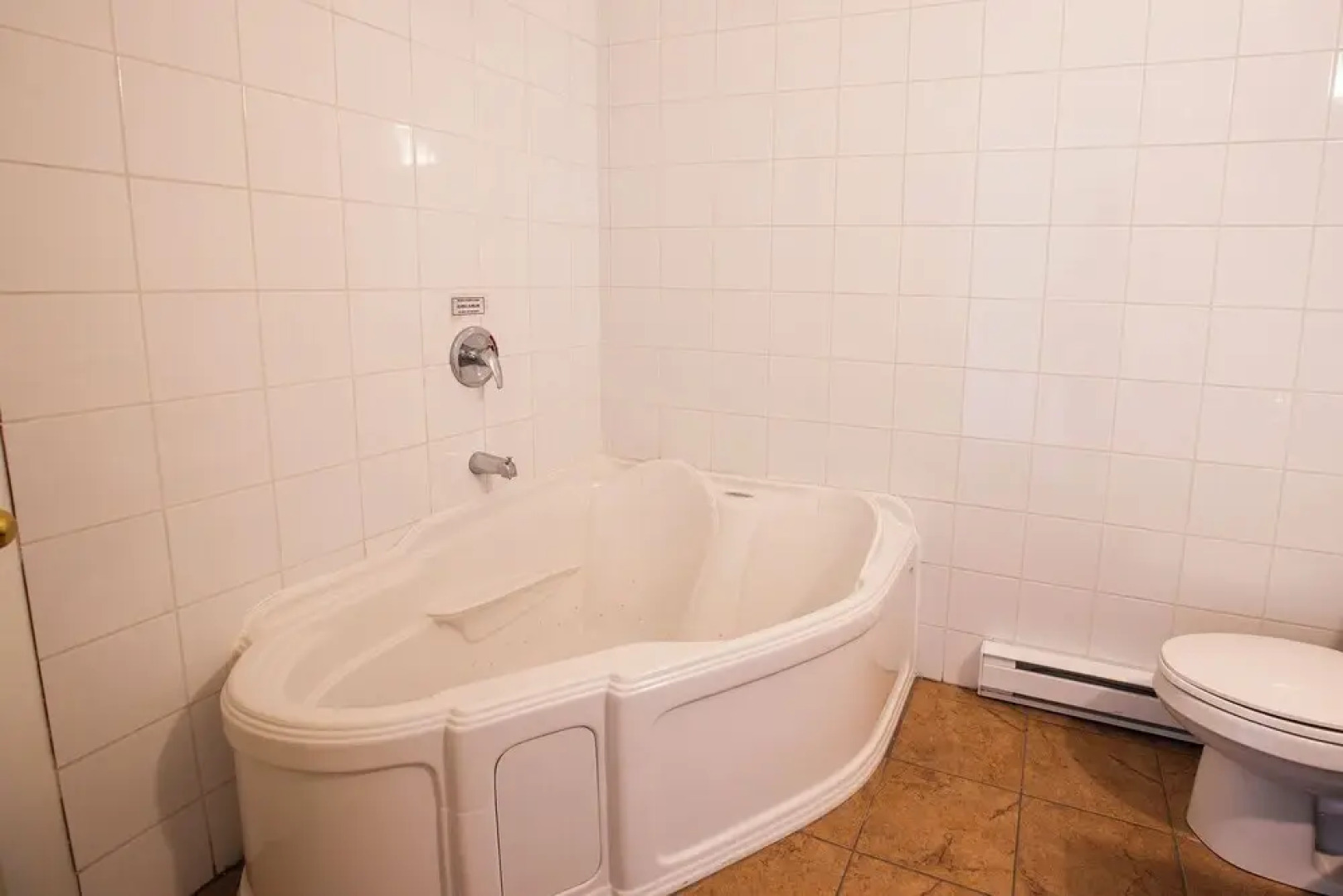 Room in Guest Room - Private Room3 Autonomous South Bank Urban Countryside - A8