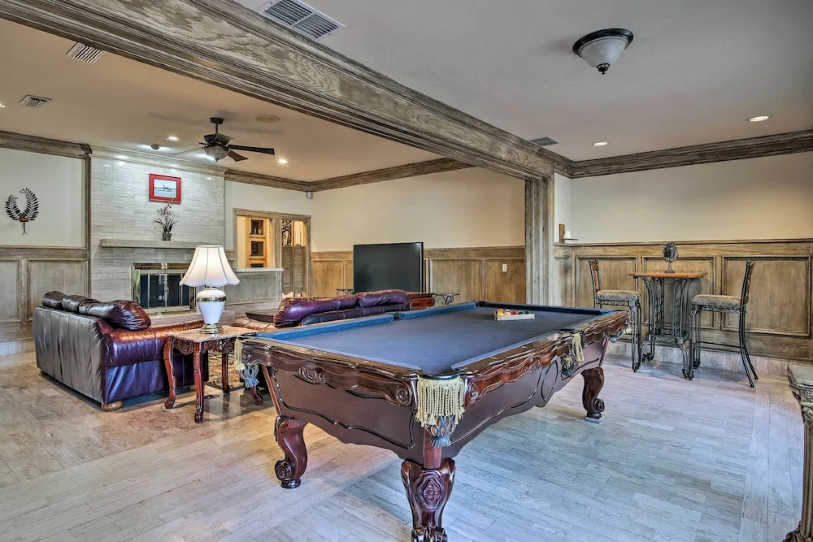 Pool & Hot Tub: Lakefront Harlingen Home