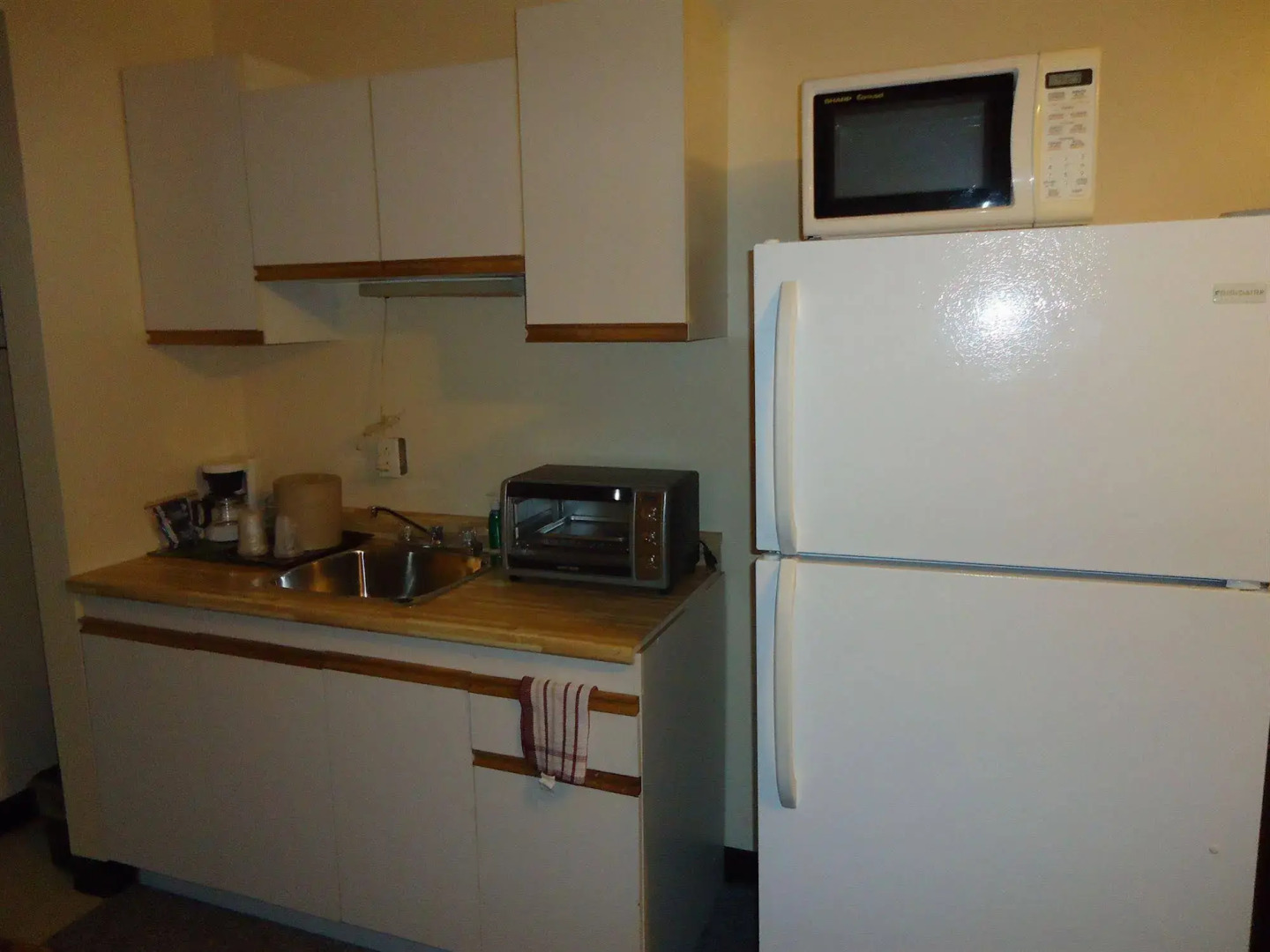 Imperial Fireside Inn