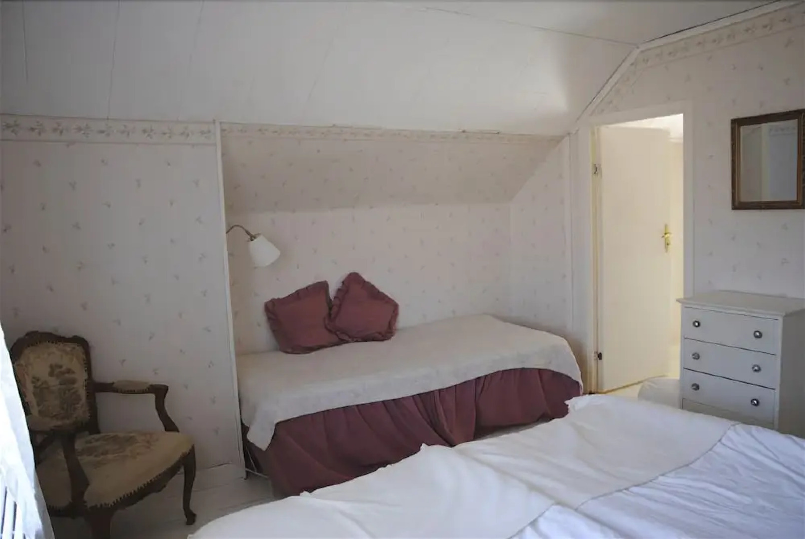 Runsten Säng & Frukost