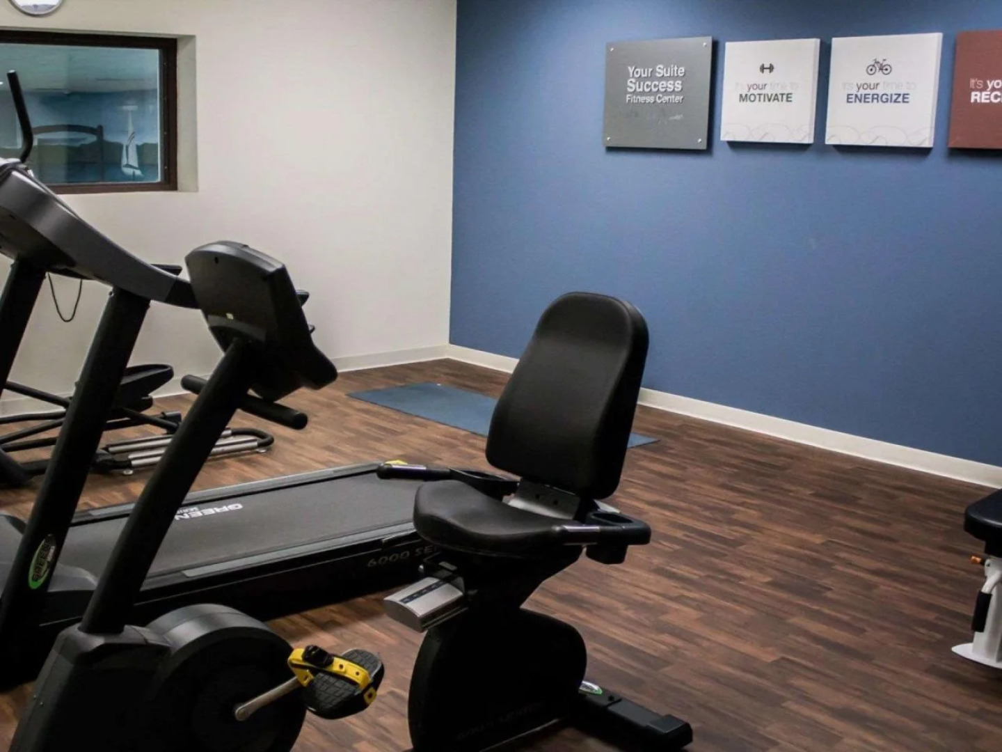 Comfort Suites Lake George