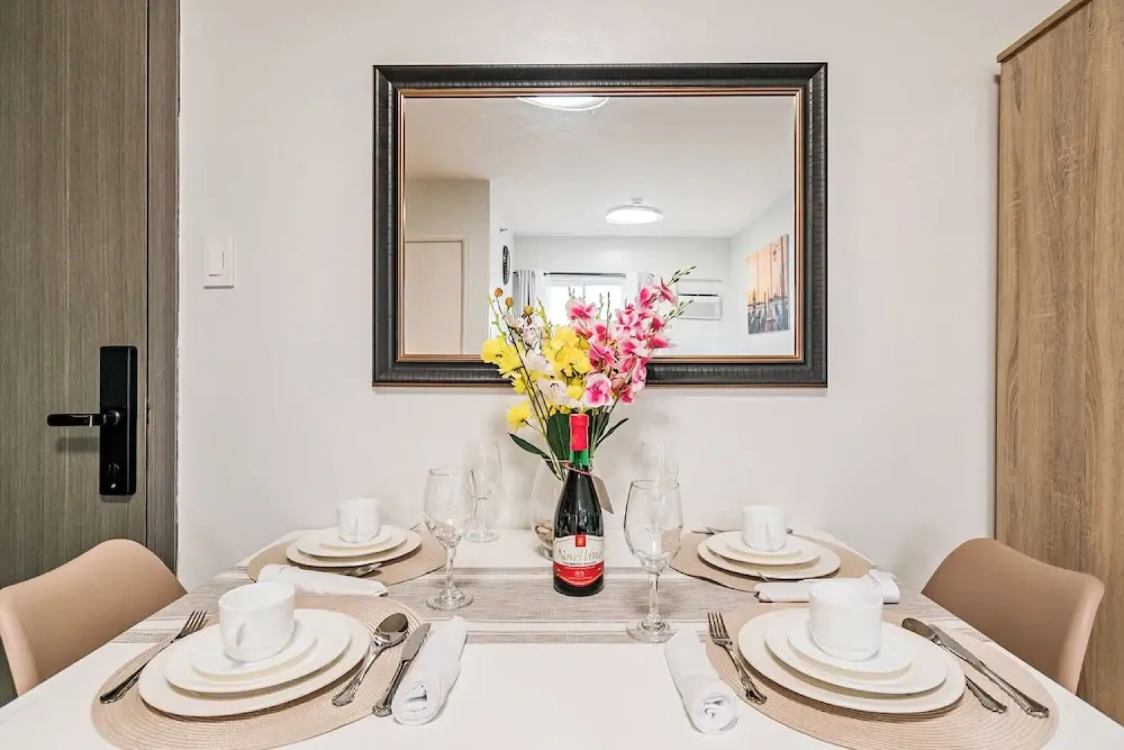 Precious Florannjoe Chic New Studio With Best Care