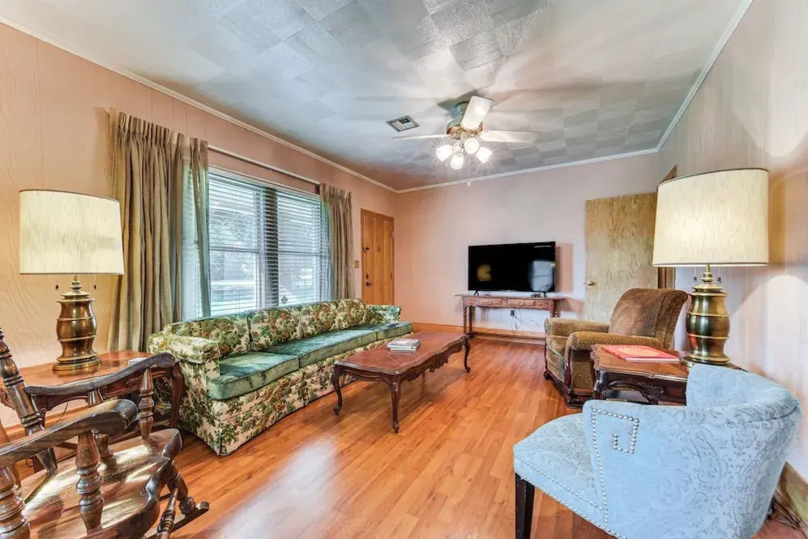 8 Mi to Lafayette: Dog-friendly Home w/ Large Yard