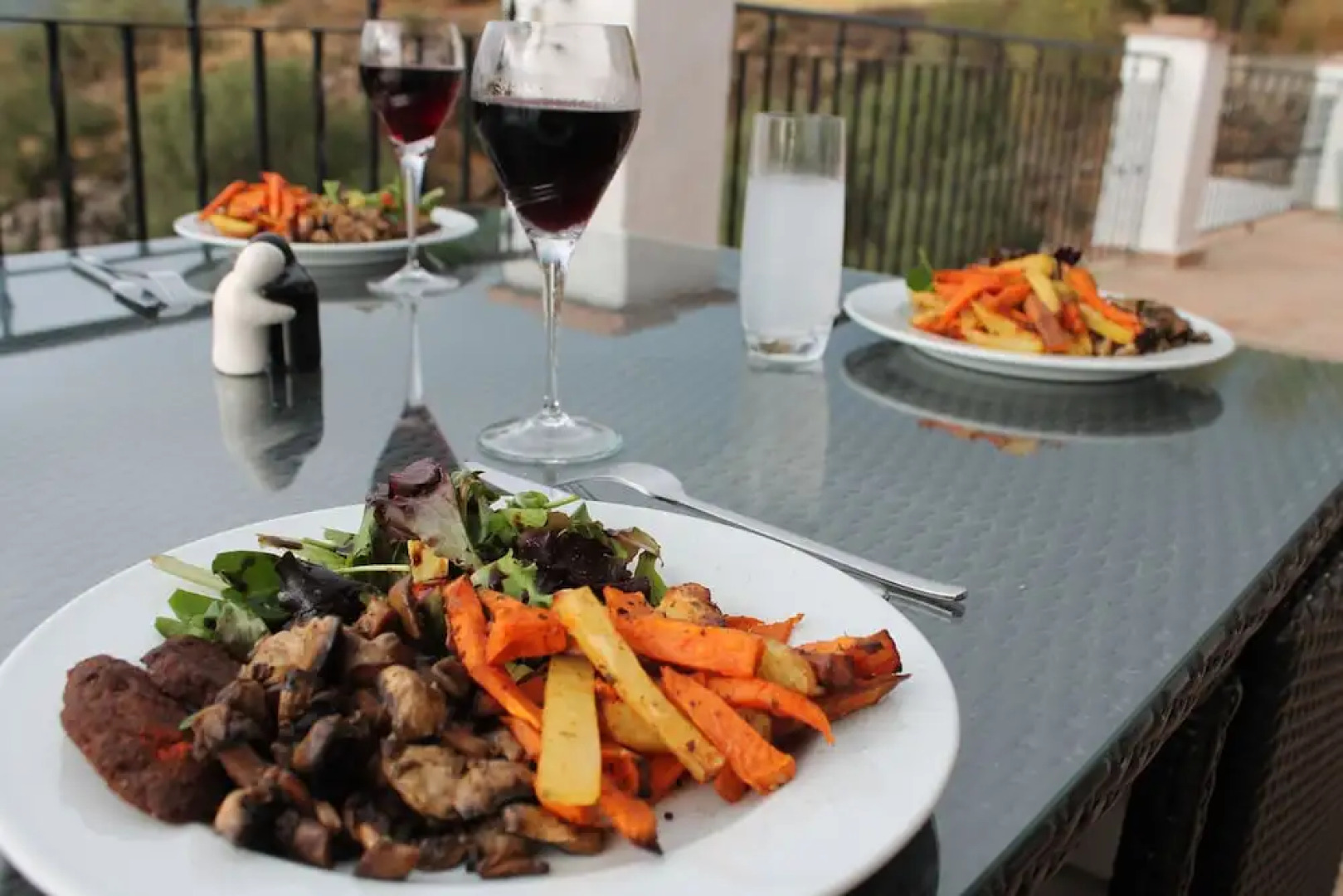 Casa Arts Guest Rooms