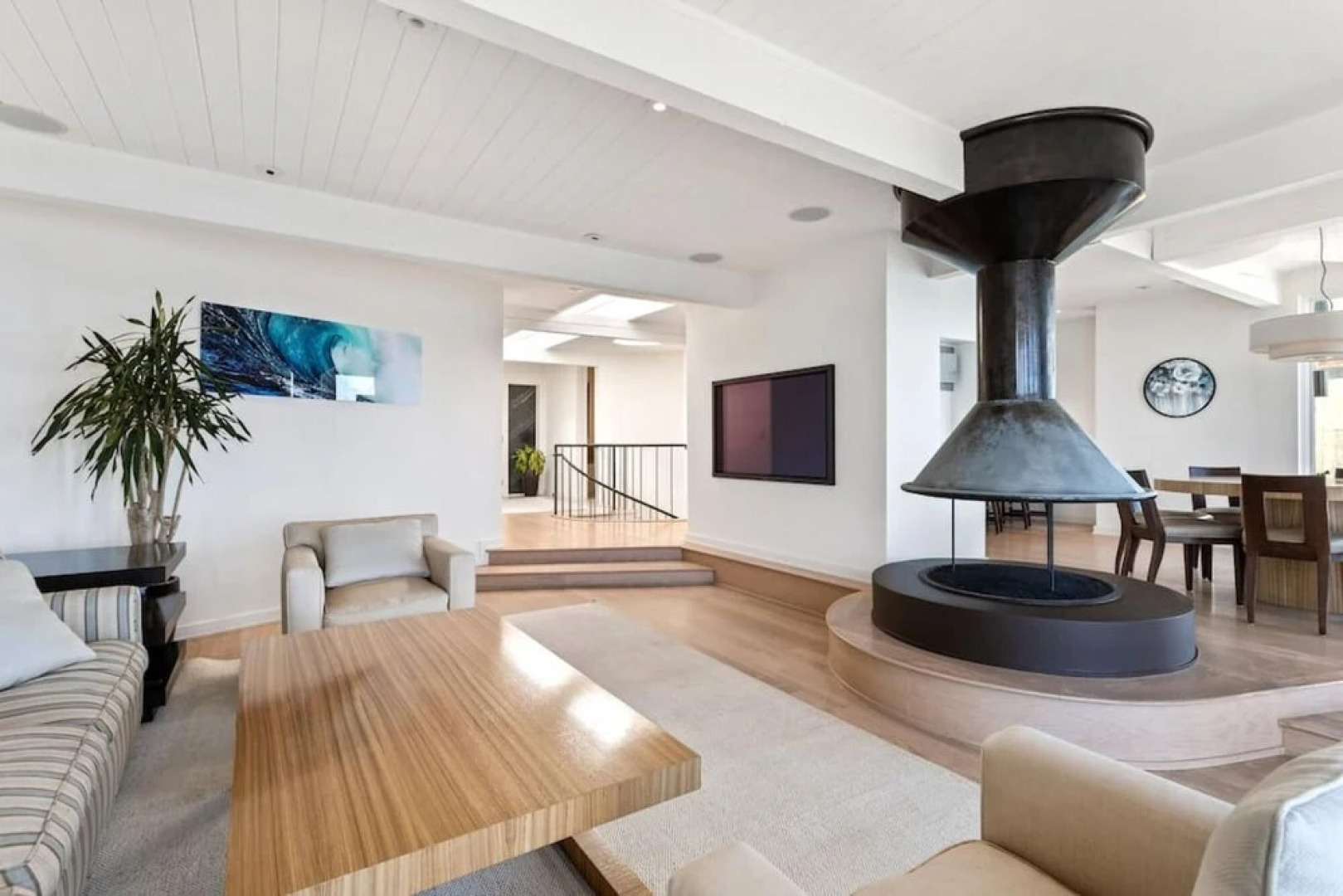 Coastline Villa In Malibu