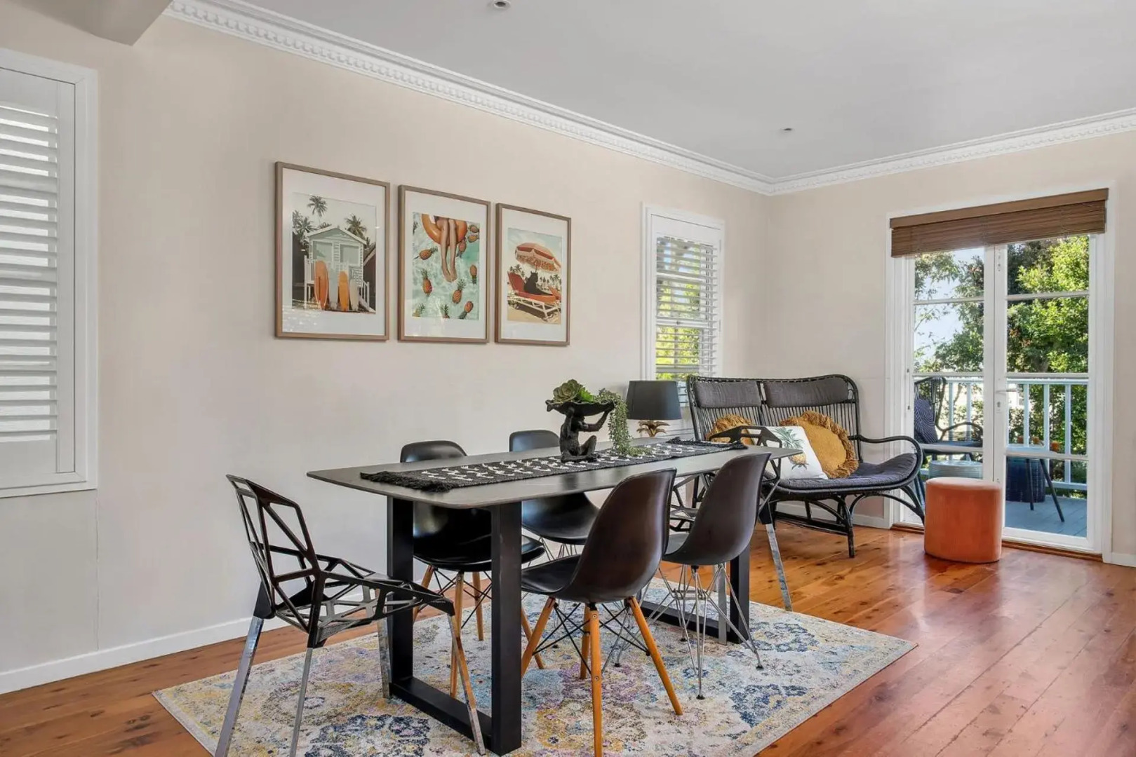 THE GREEN WHALER Hyams Beach 4pm Check Out Sundays except Peak season