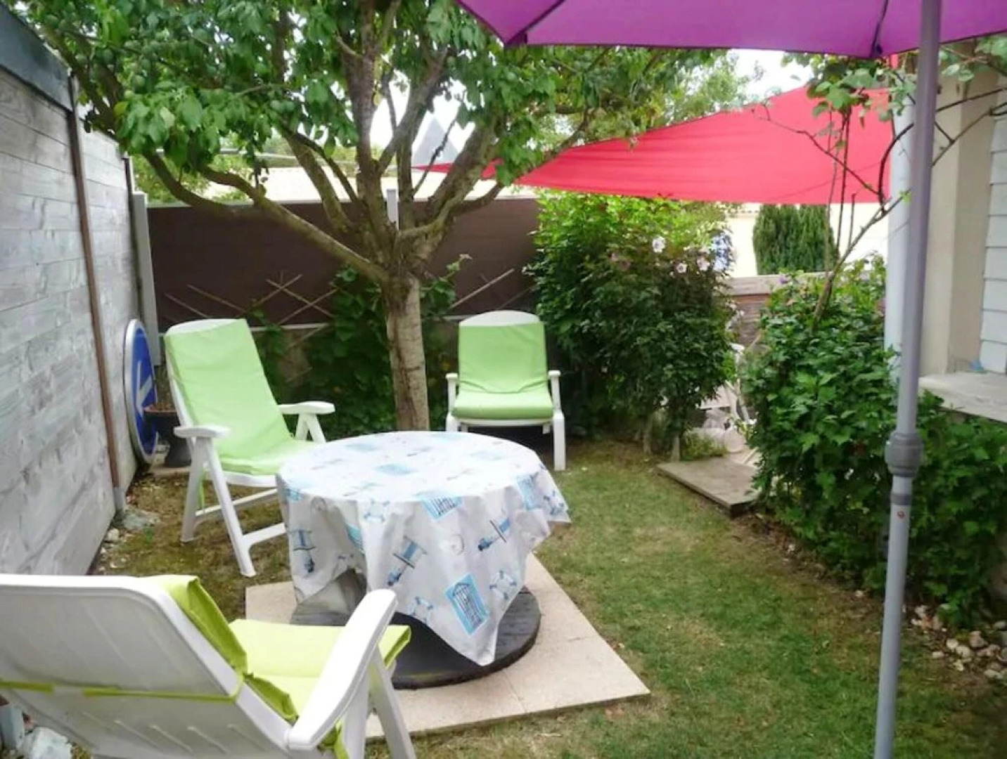 House With 2 Bedrooms In La Rochelle With Enclosed Garden And Wifi