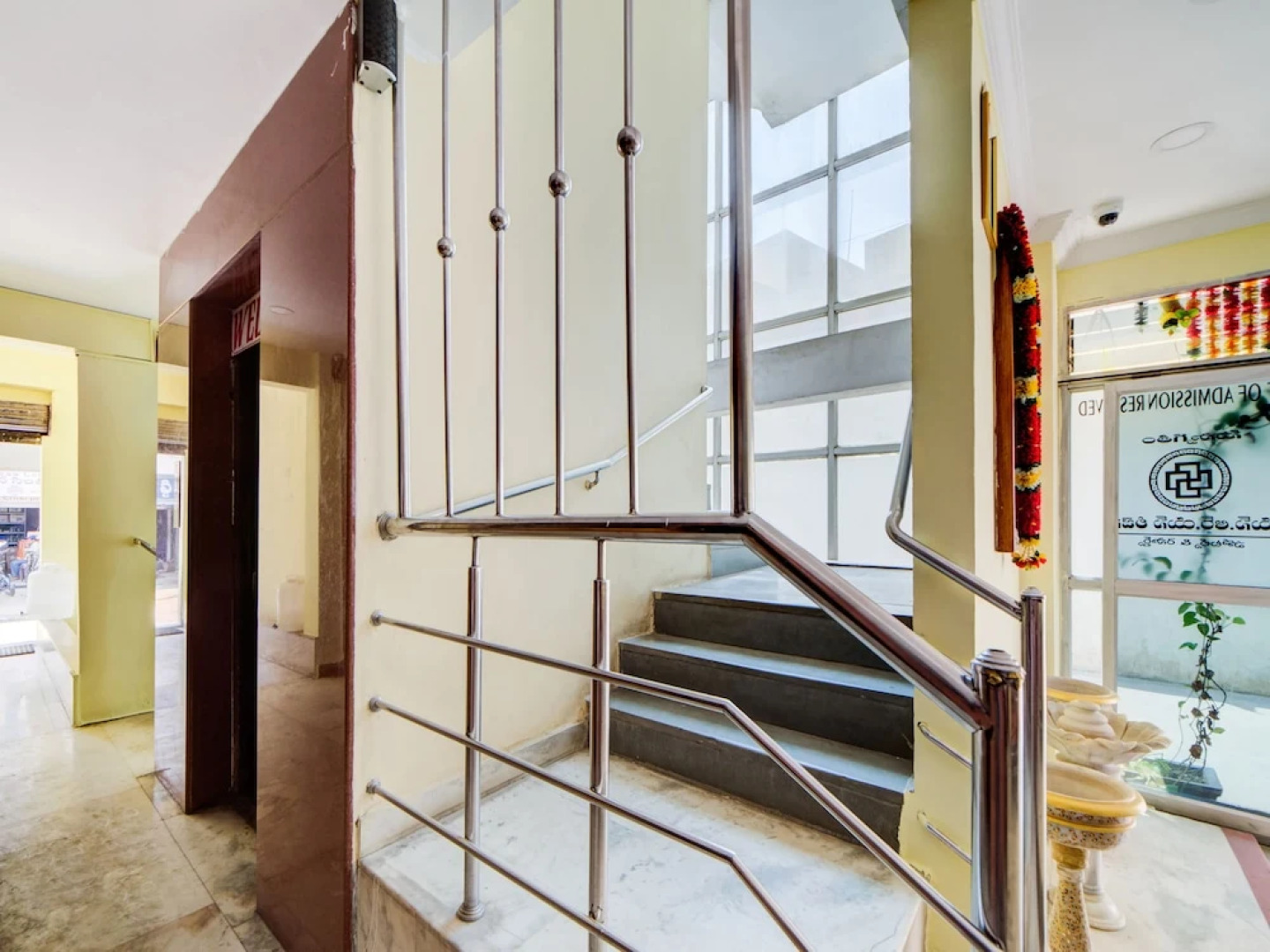 Hotel SRS Regency by OYO Rooms