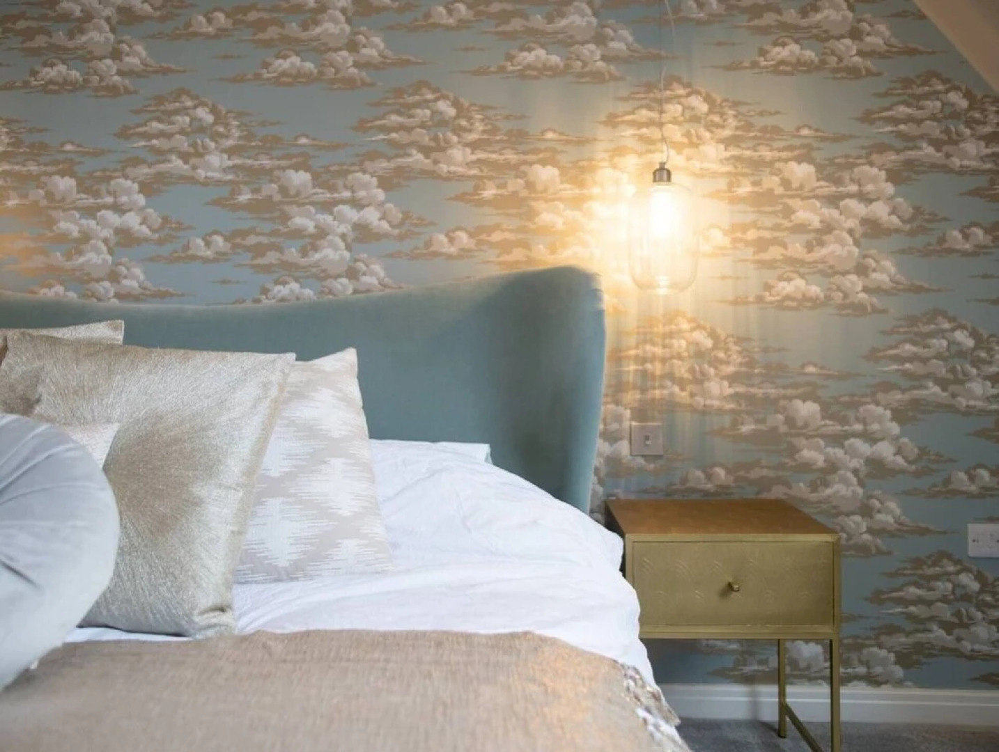 Lovely 5-bed House in Centre of Bicester Village