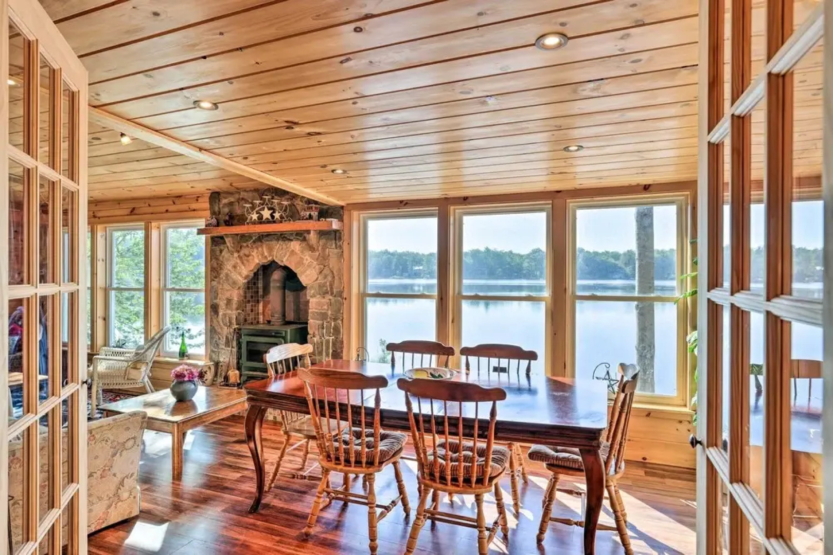 Lakefront Retreat w/ Dock & Yard in Tobyhanna!