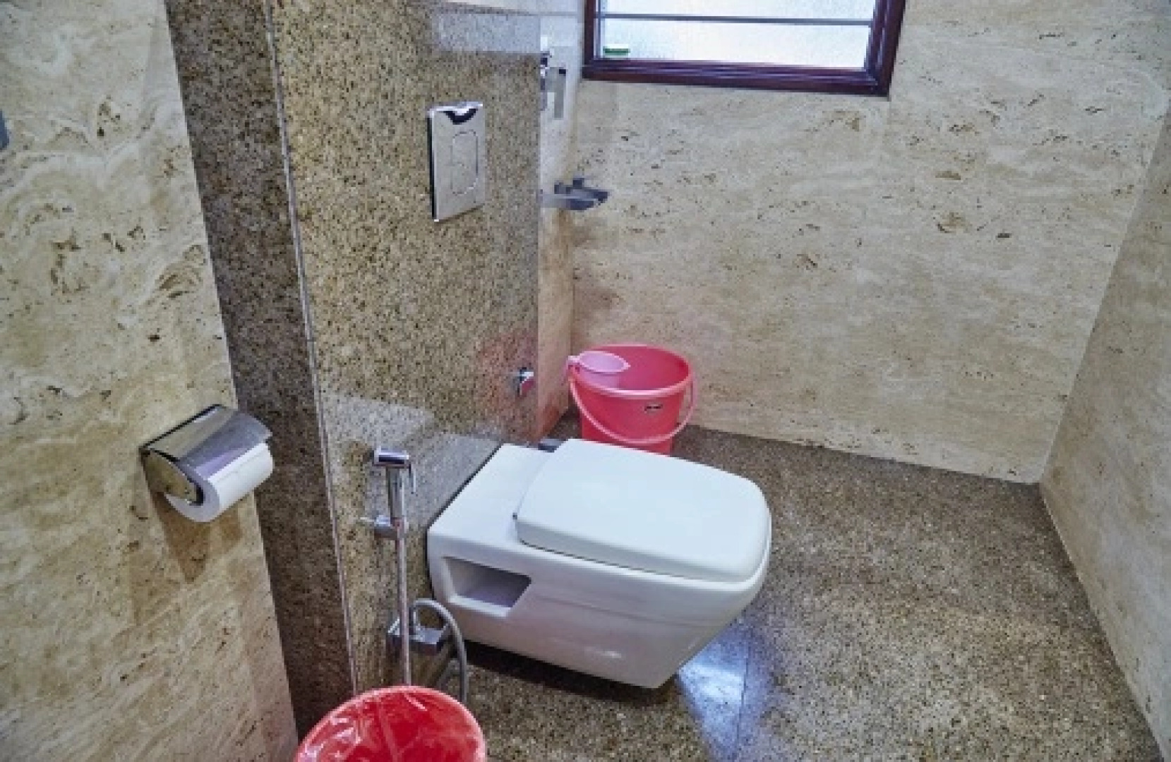 OYO Premium Chi Greater Noida