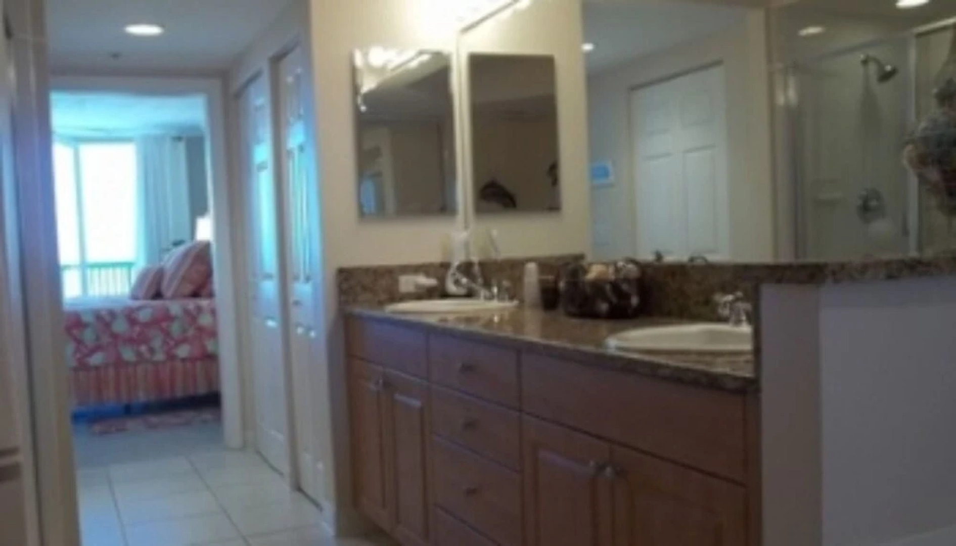 Great ocean views - 2 BR 2 BA - Di Mucci Twin Towers 1207