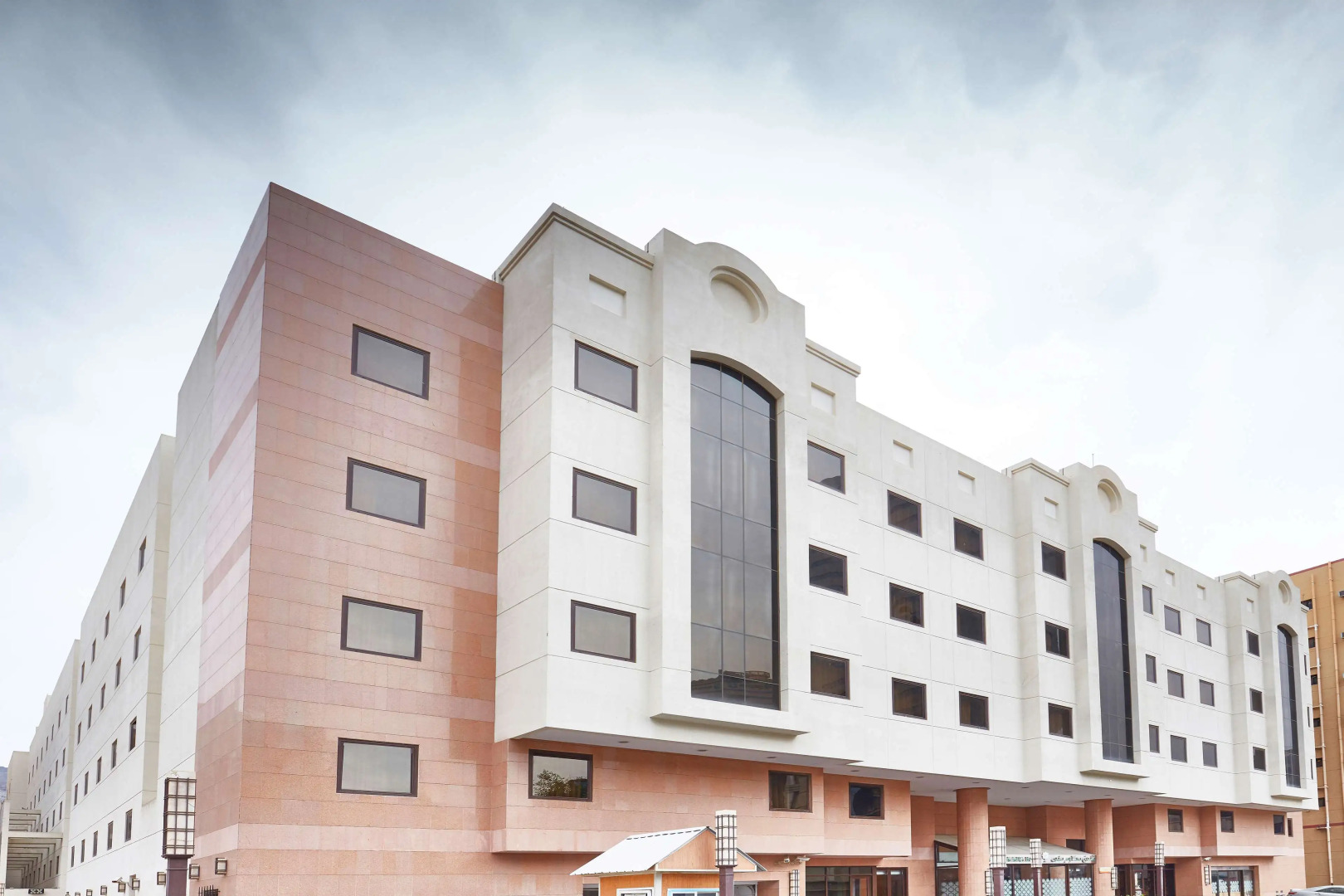 Отель Makarem Mina