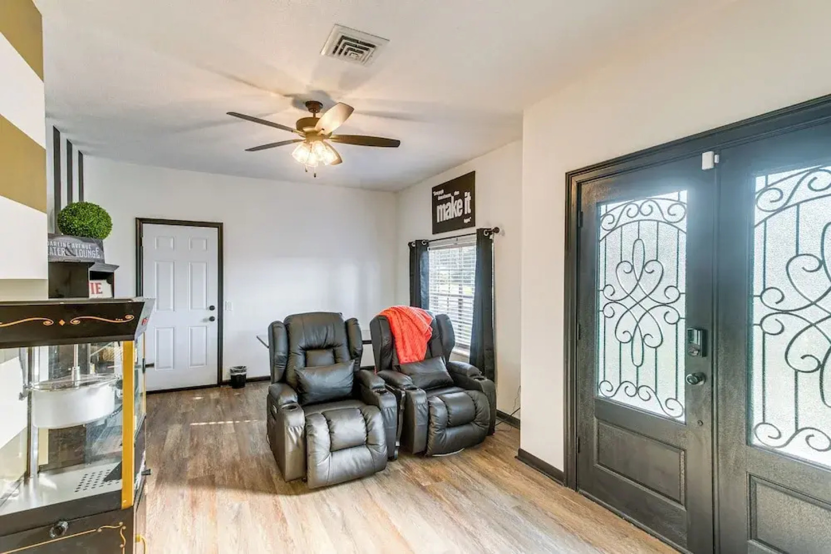 Close to Hospital & Dtwn! Quiet Waycross Home