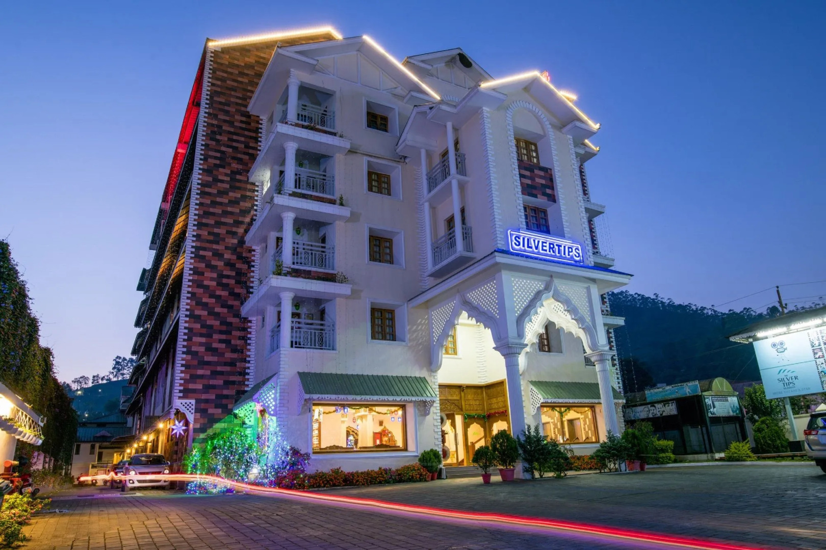 The Silvertips Munnar