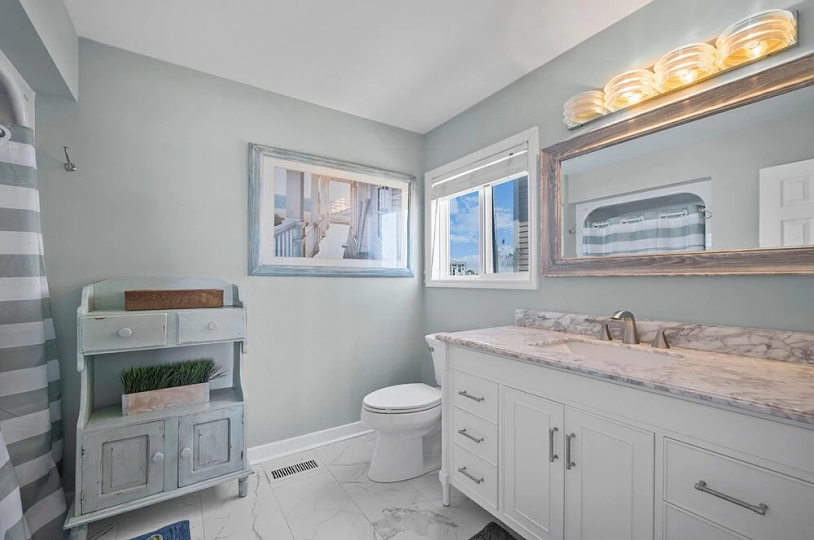 Sparrow's Beach Nest by Sea Scape Properties