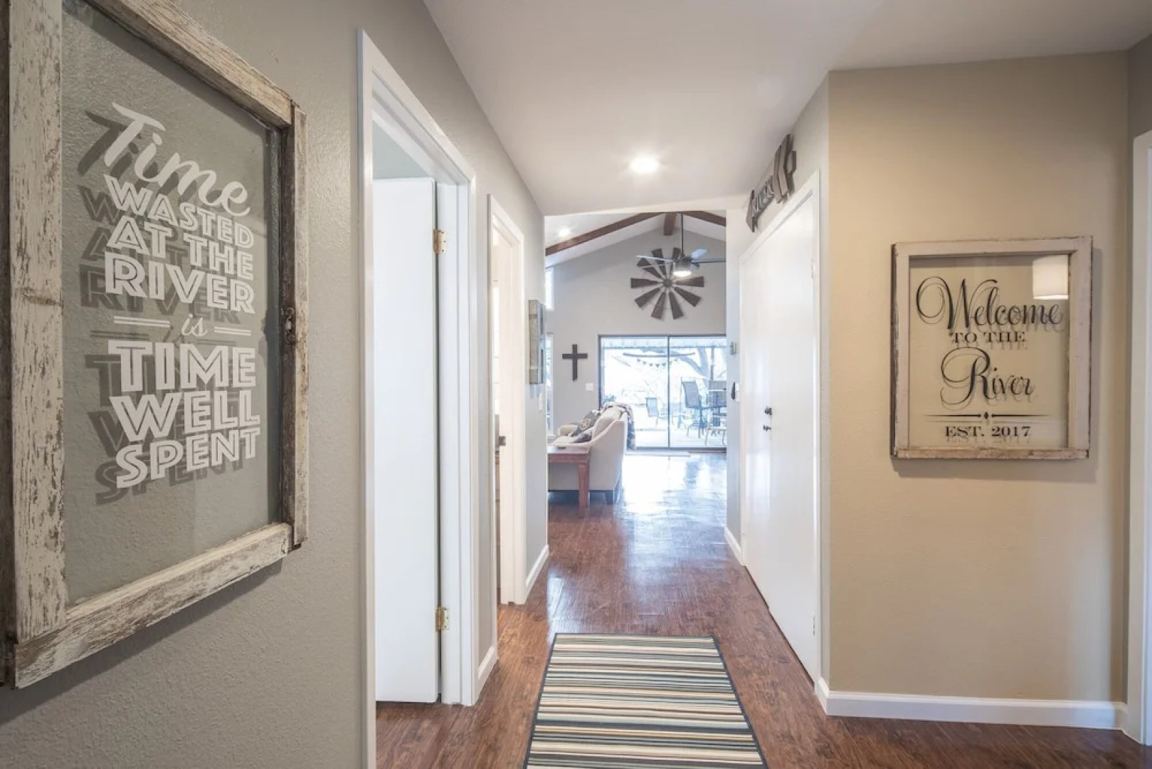 Honey Haus on the Horseshoe 3 Bedrooms 2 Bathrooms Home