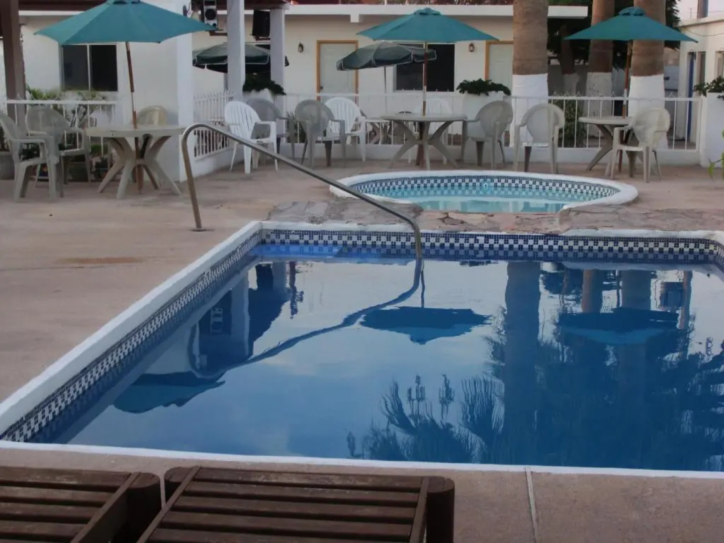 Eco Bay Hotel y Restaurant