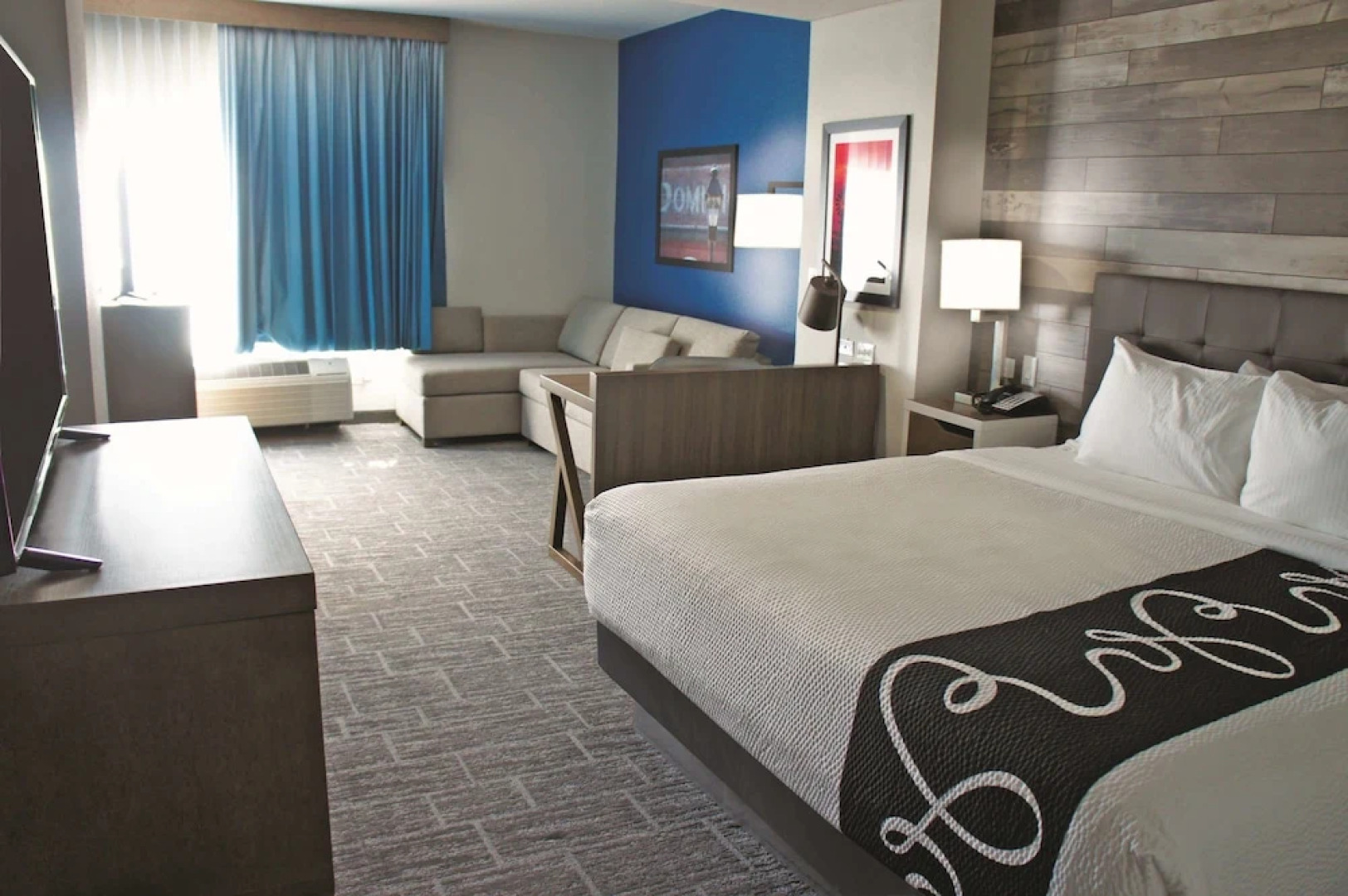 Economy Inn and Suites