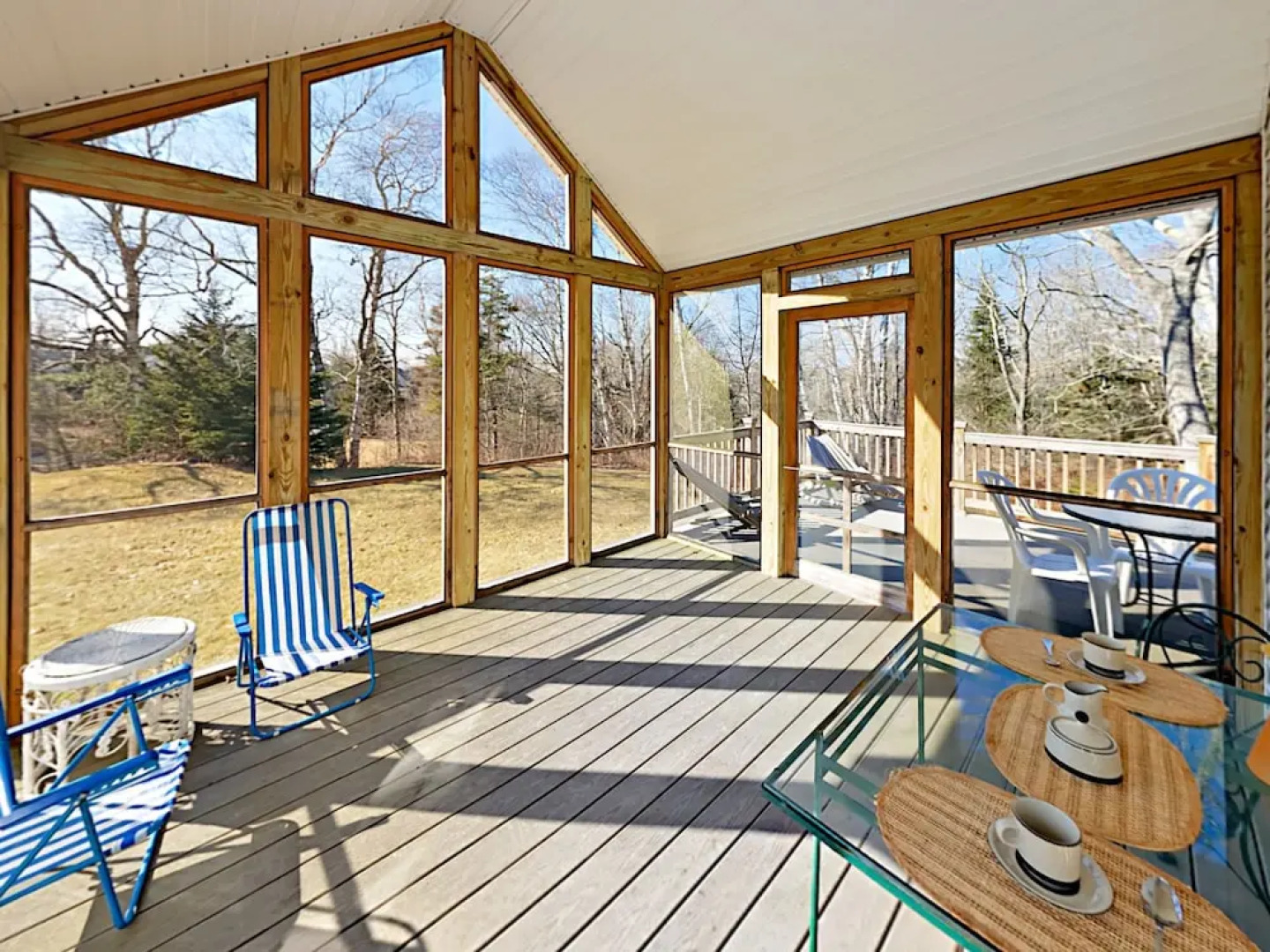 79 Middle Rd Home 3 Bedrooms 2.5 Bathrooms Home