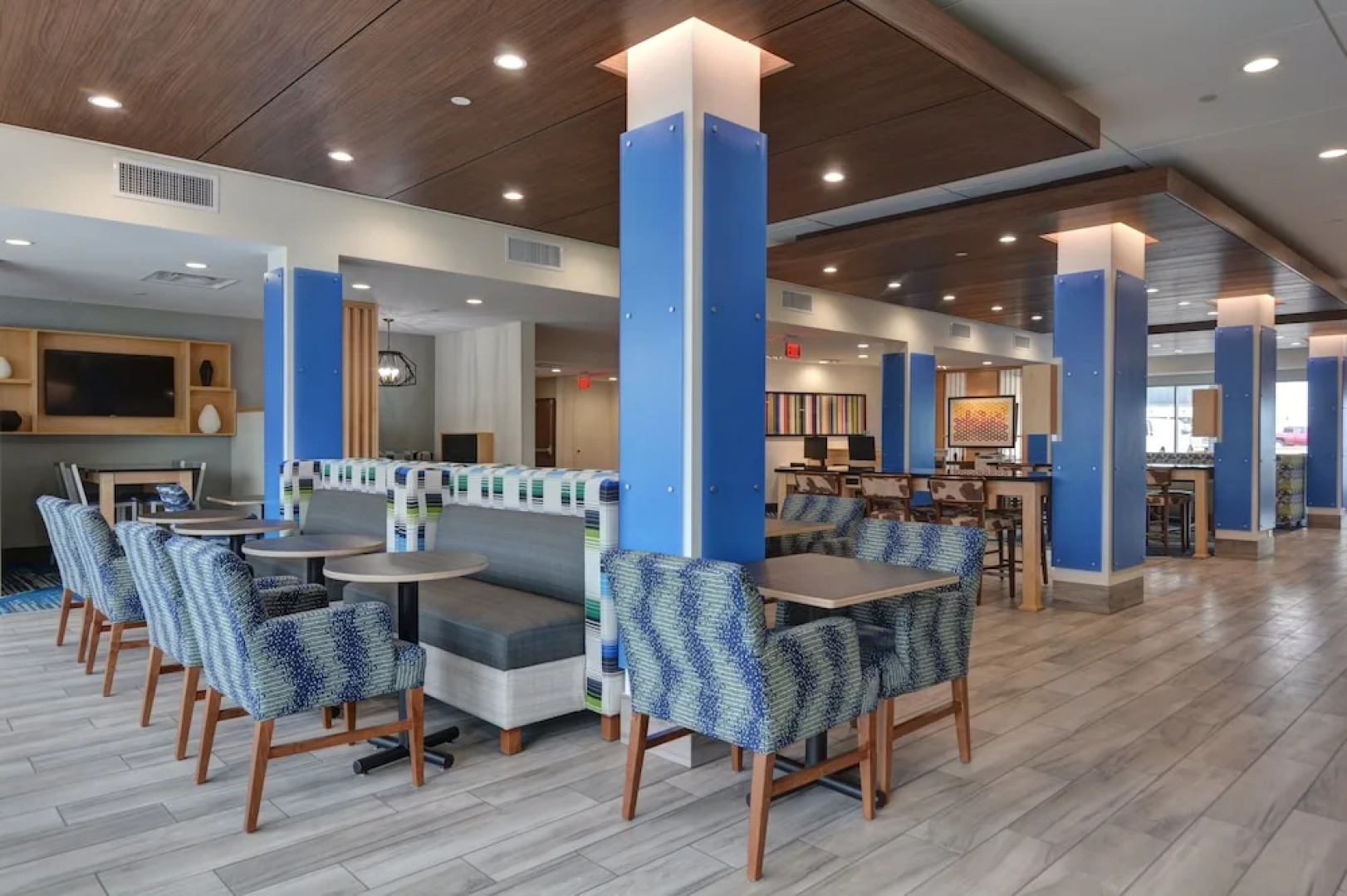 Holiday Inn Express and Suites Greenville - Taylor
