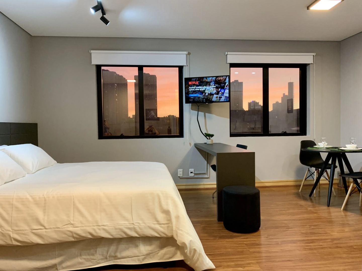 SLR - Essential GRU Airport By Anora Spaces