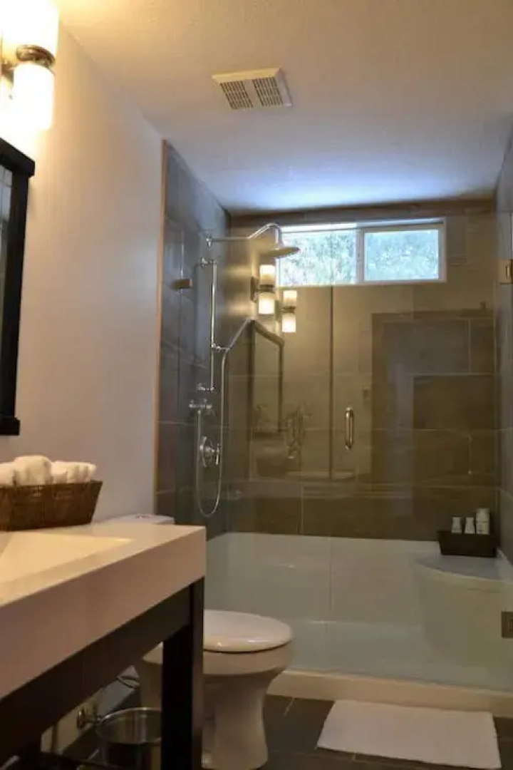 The Pines Bed & Breakfast