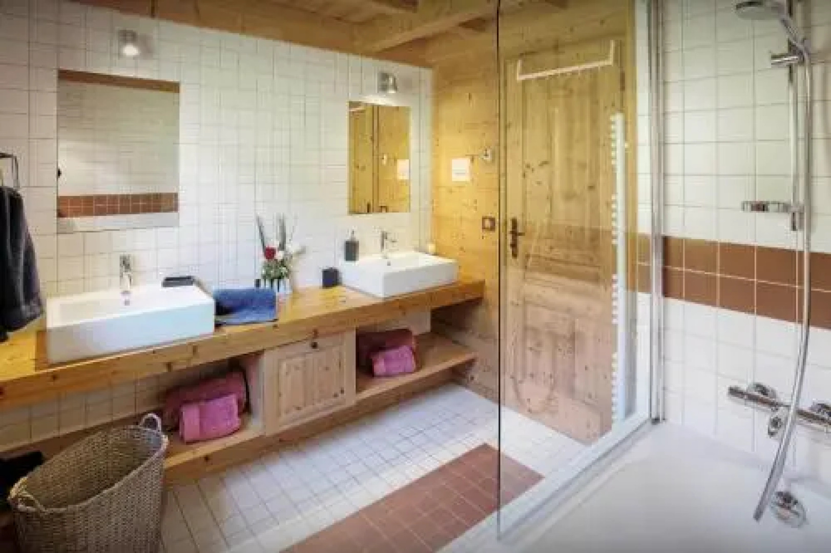 Chalet Parakima - OVO Network