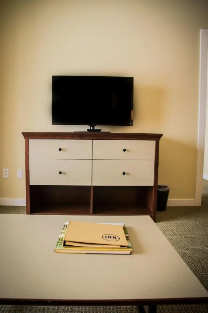 The Inn At Harbor Shores