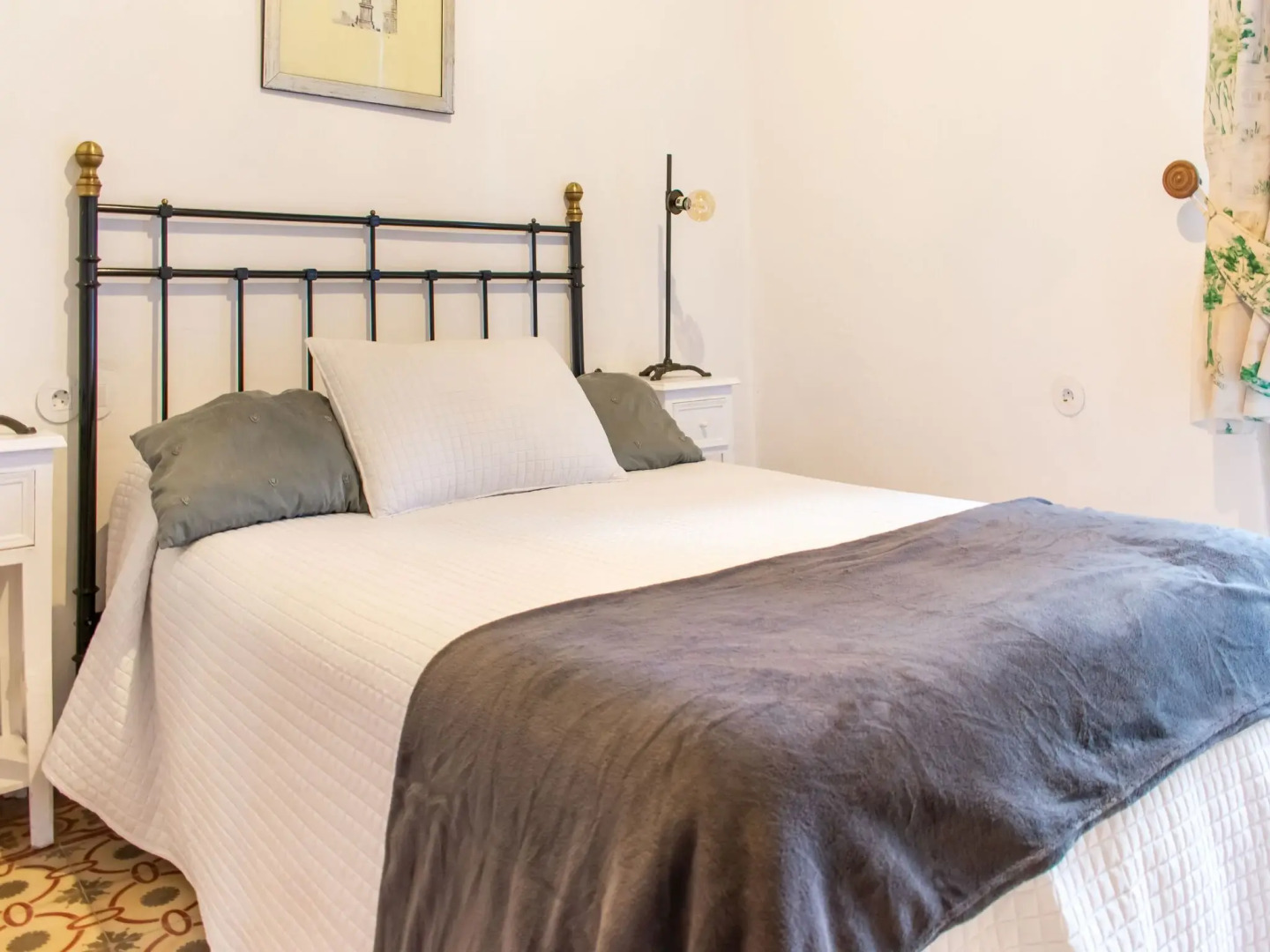 Charming Holiday Home in Fuentes de Andalucía With Pool