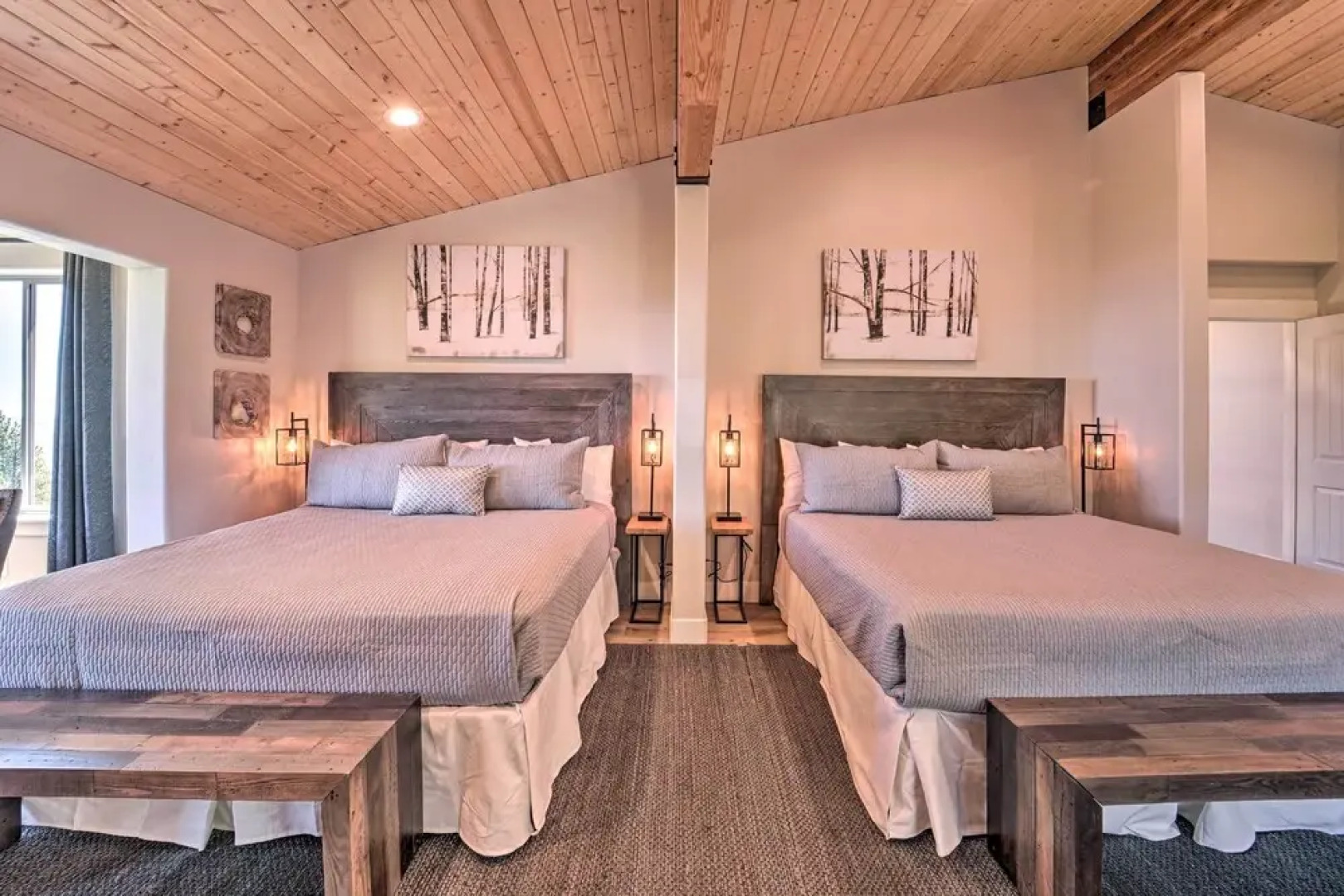 Hot Tub, Pool Table: Luxe Reno Chalet w/ Mtn View!