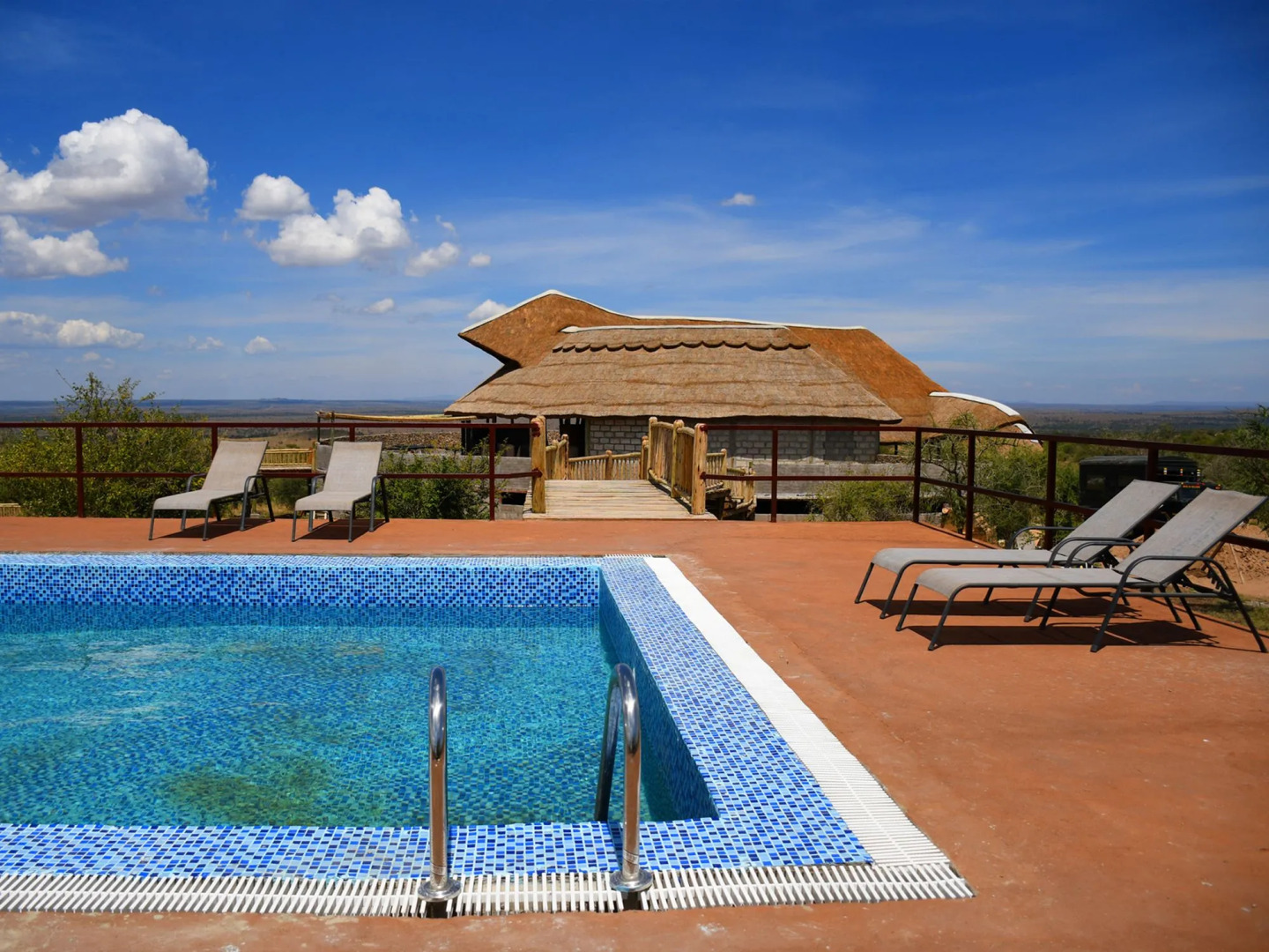 Serengeti Safari Lodge