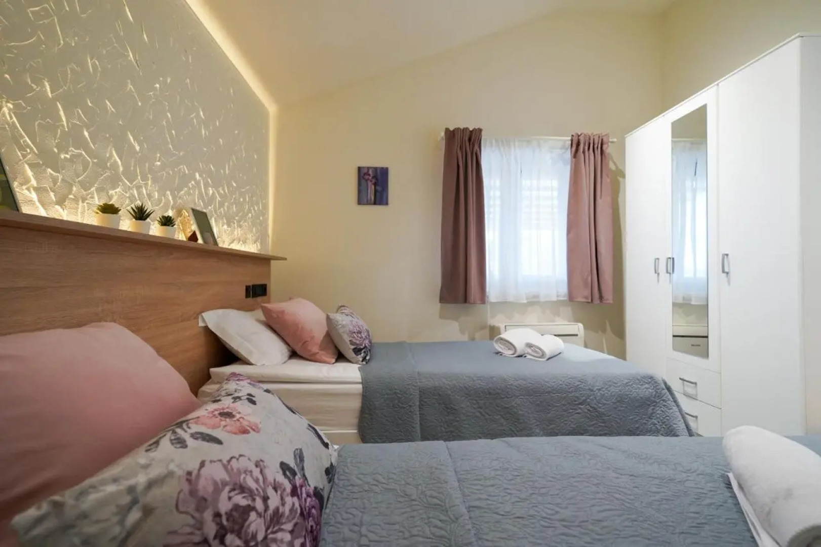 Apartment Pridraga 4