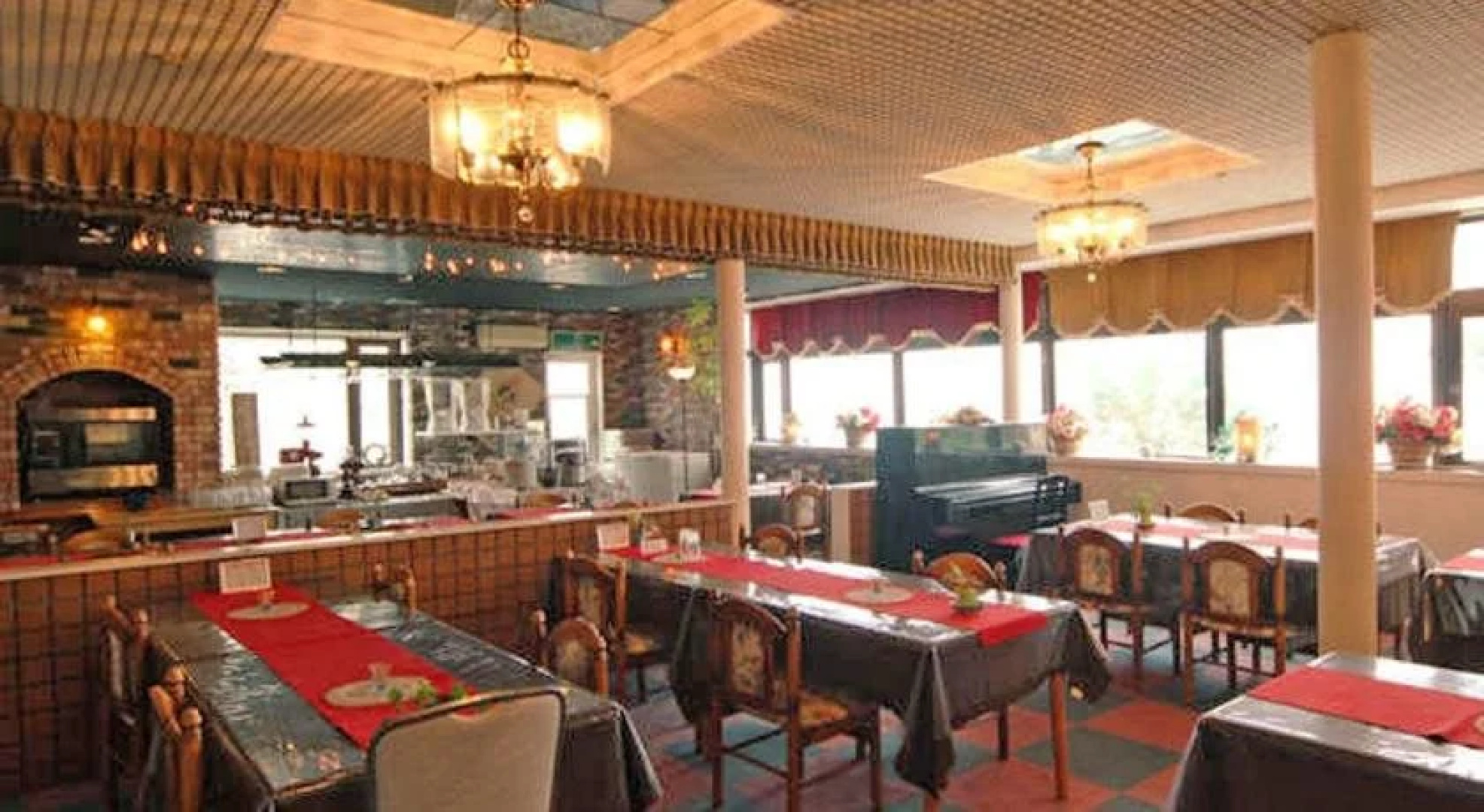 Shirahama Pension Hyakumanbon No Bara
