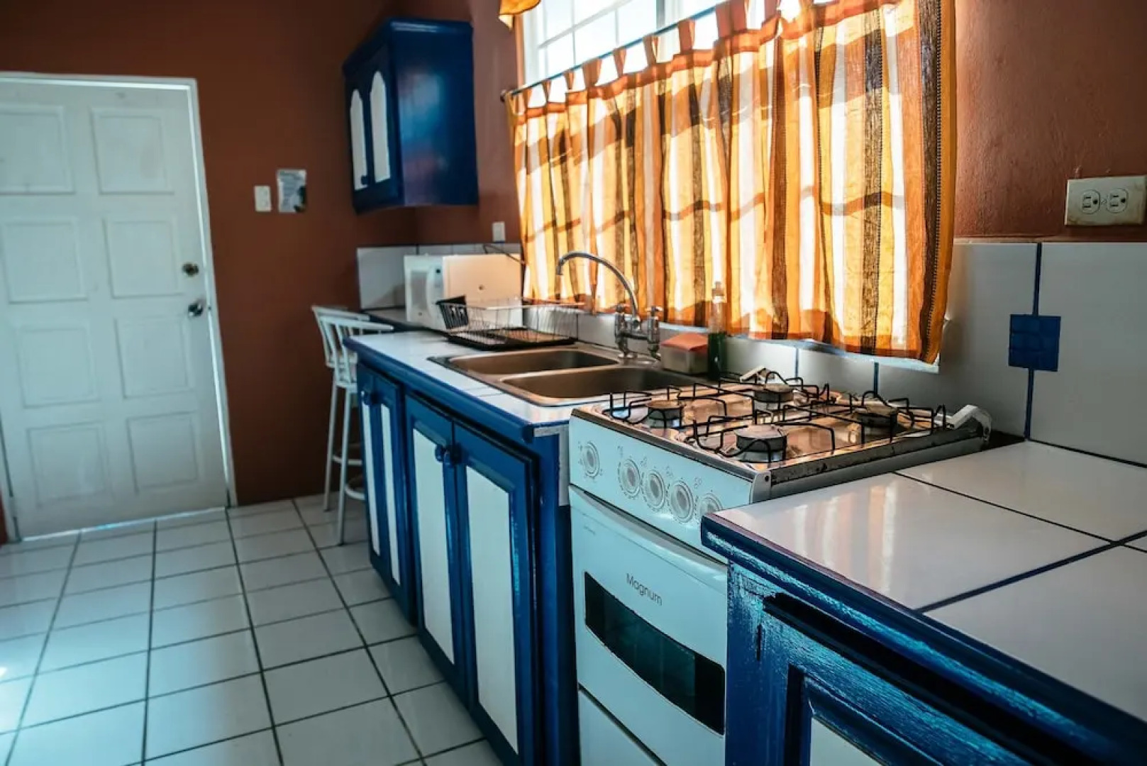 Paradise Home Apartments