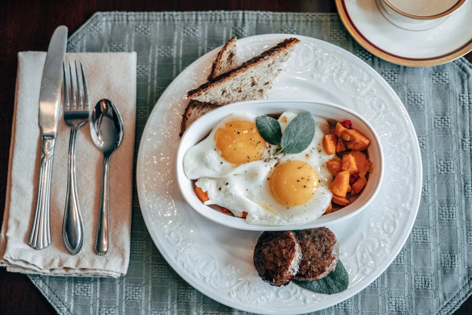 The Bella Victoria- Adult Only