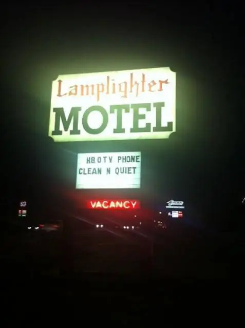 Lamplighter Motel
