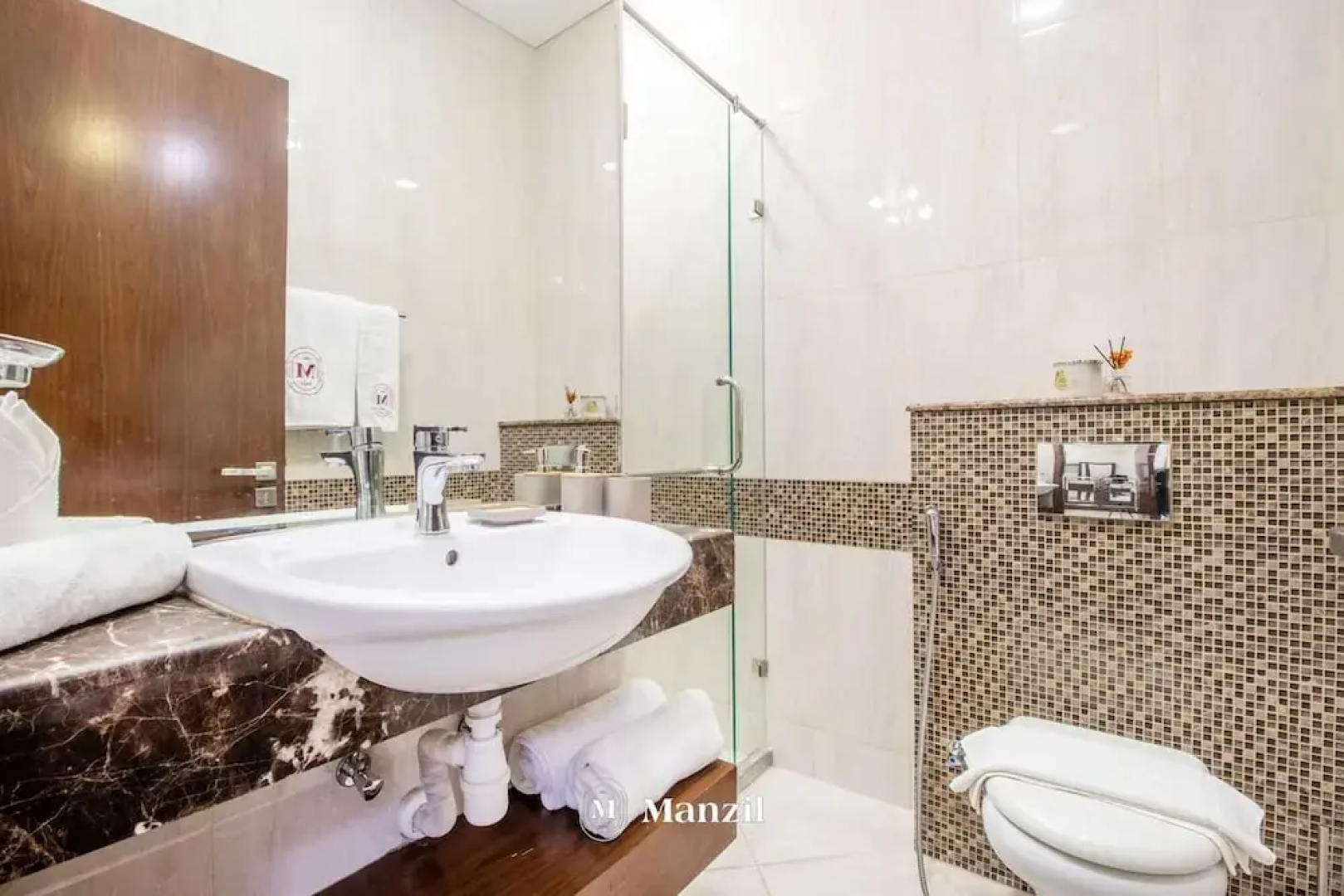 Manzil- Chic Studio in JVC With Premium Amenities