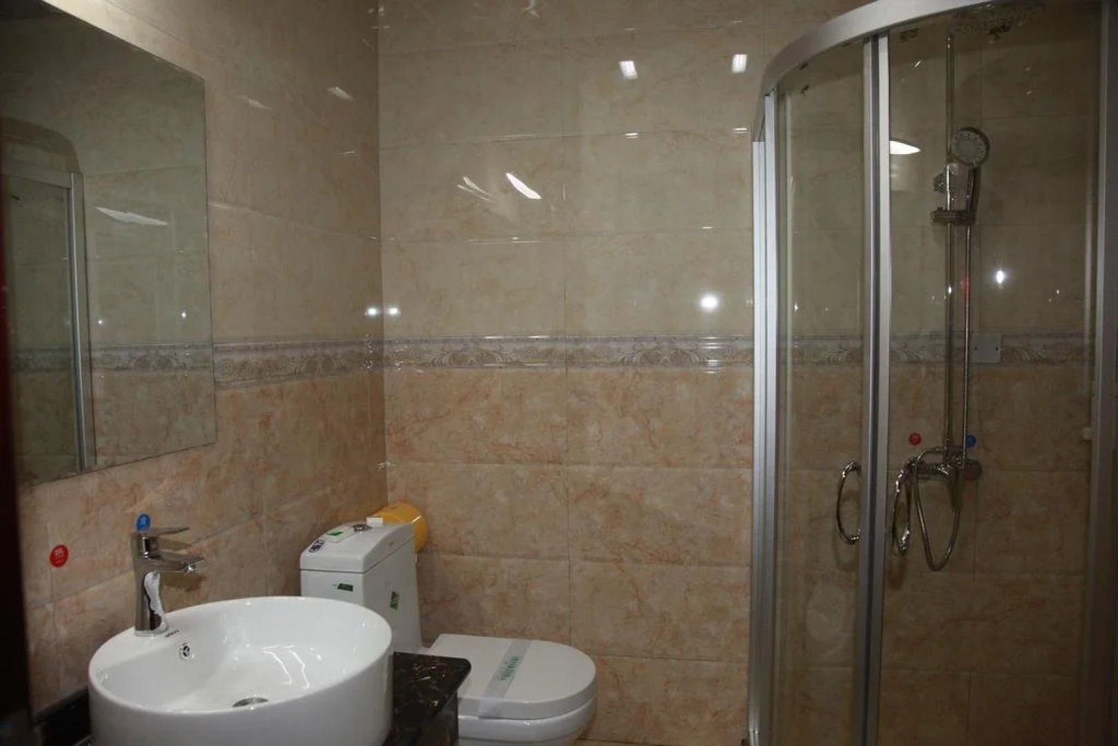 Tibet Shannan Yulong Holiday Hotel