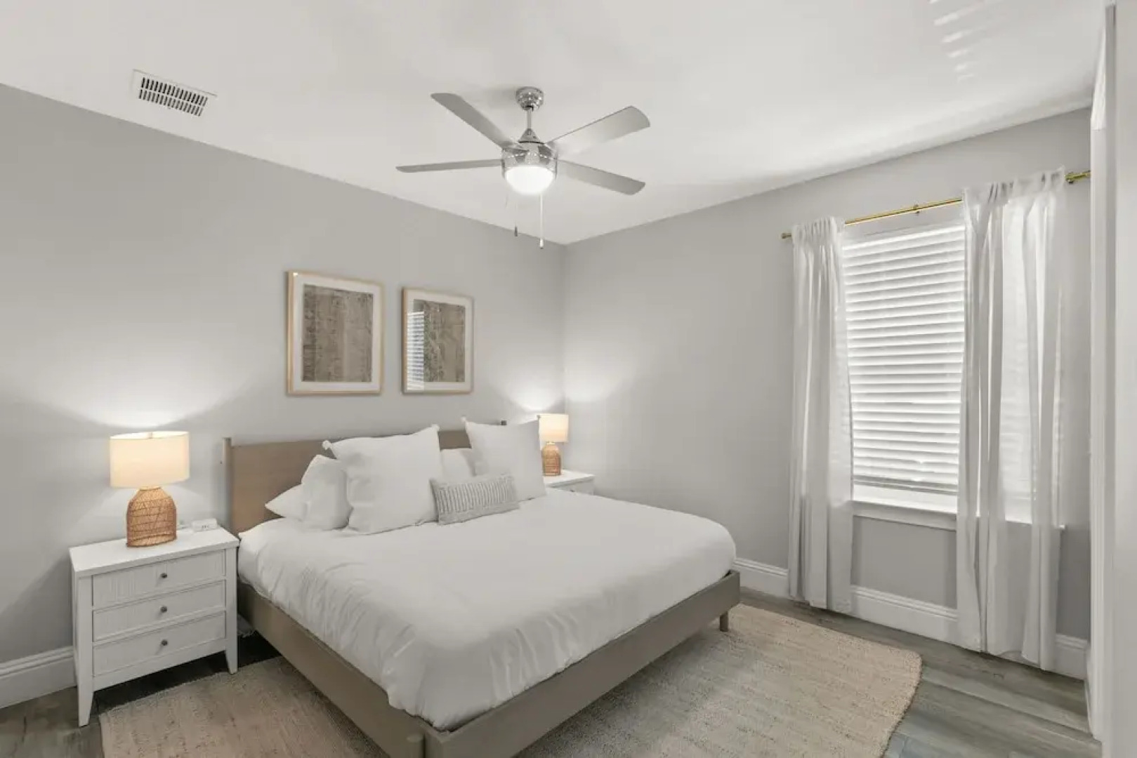 Canopy Cove Stunning 2BR Apt Heart of Downtown